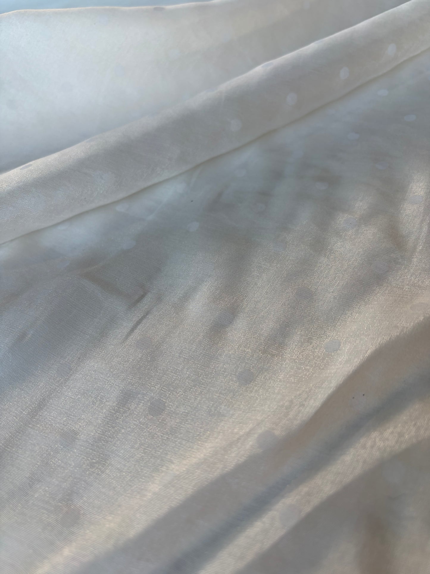 PC BOB 030 viscose light voile with dots