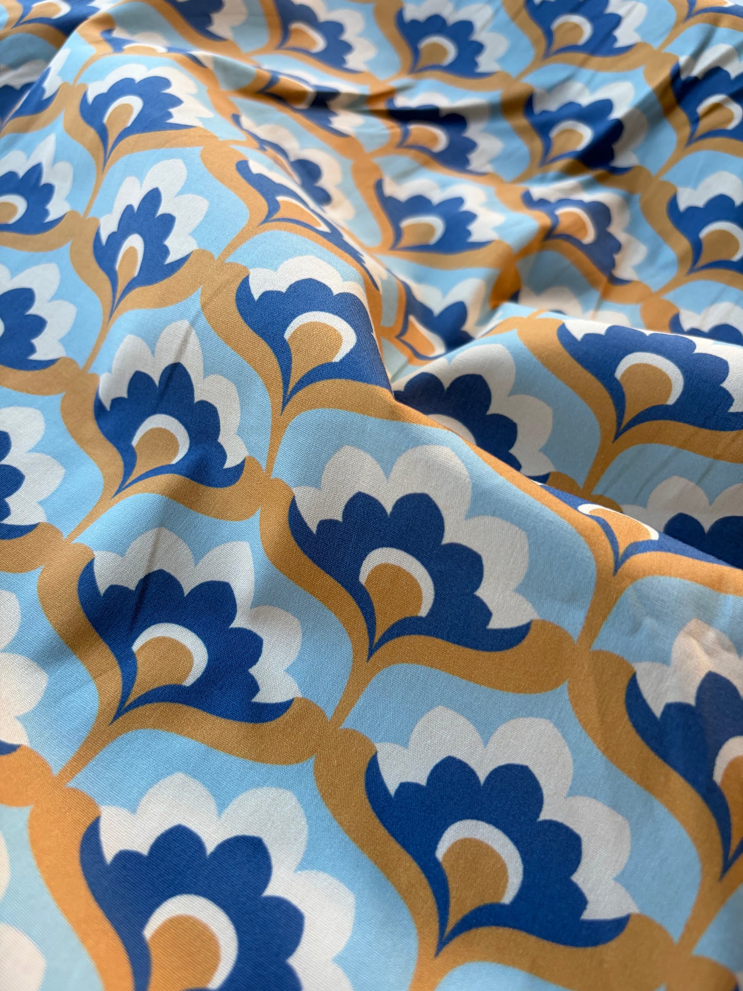 BURNS 009 poplin stretch naive flowerprint poplin stretch