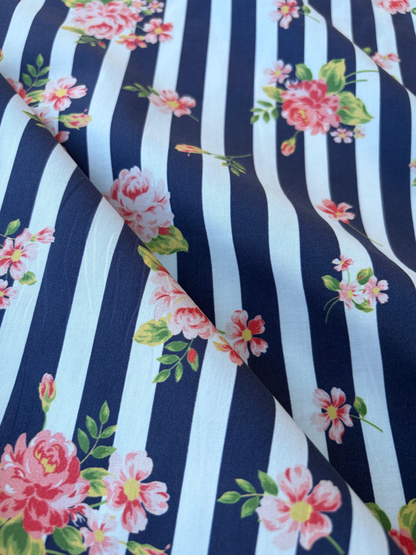BURNS 011 navy/white striped floral cotton print