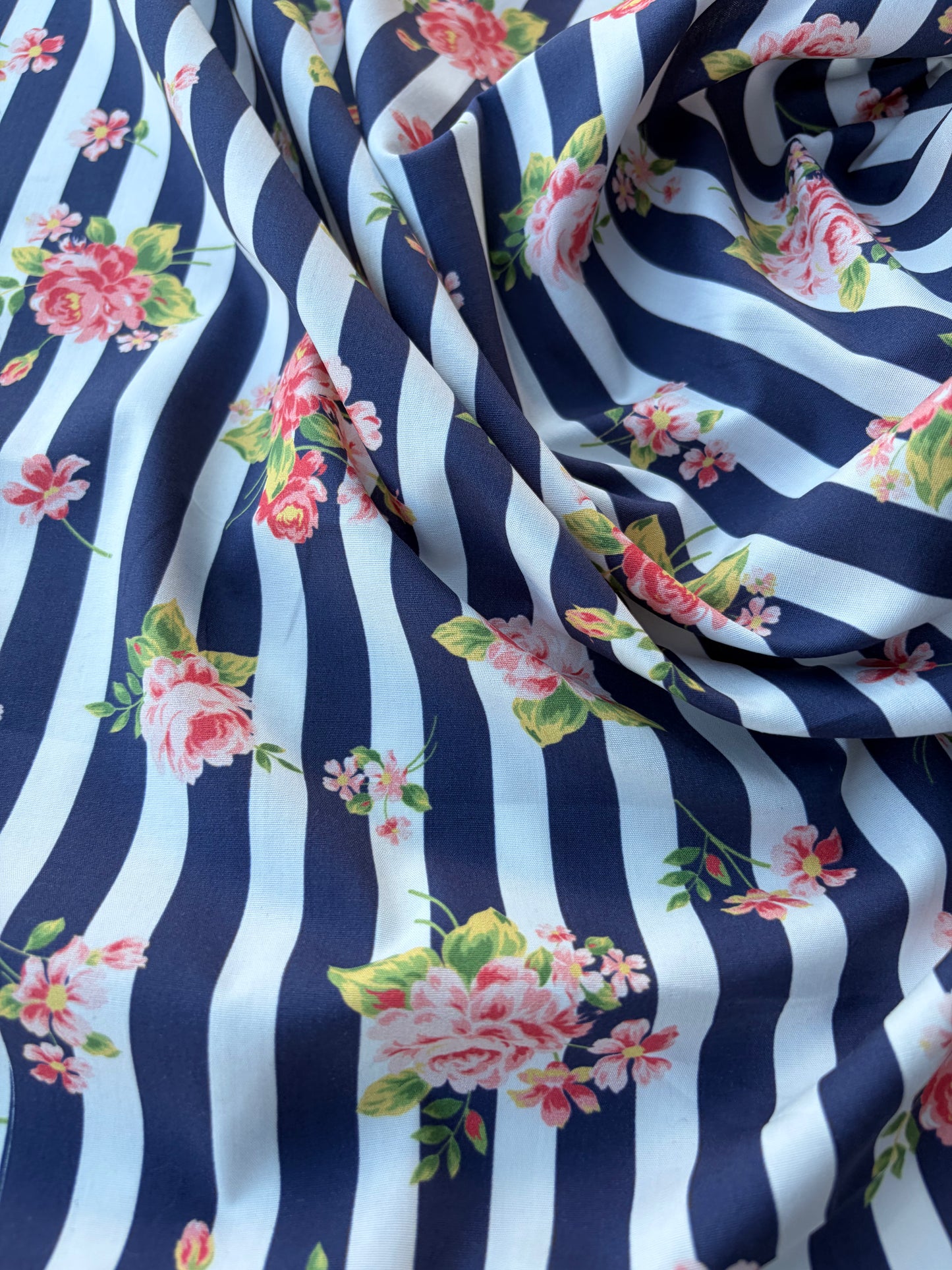 BURNS 011 navy/white striped floral cotton print