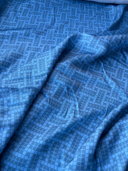 BURNS 014 blue/grey checkered viscose satin print