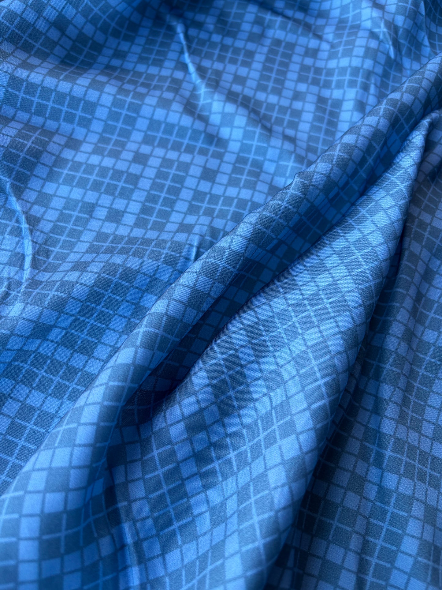 BURNS 014 blue/grey checkered viscose satin print