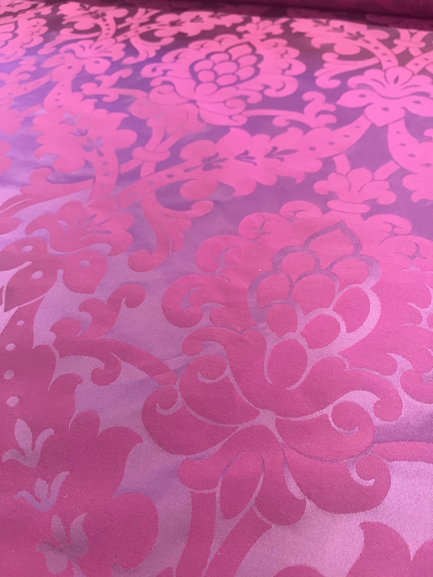 G01 CAN 503 jacquard wine