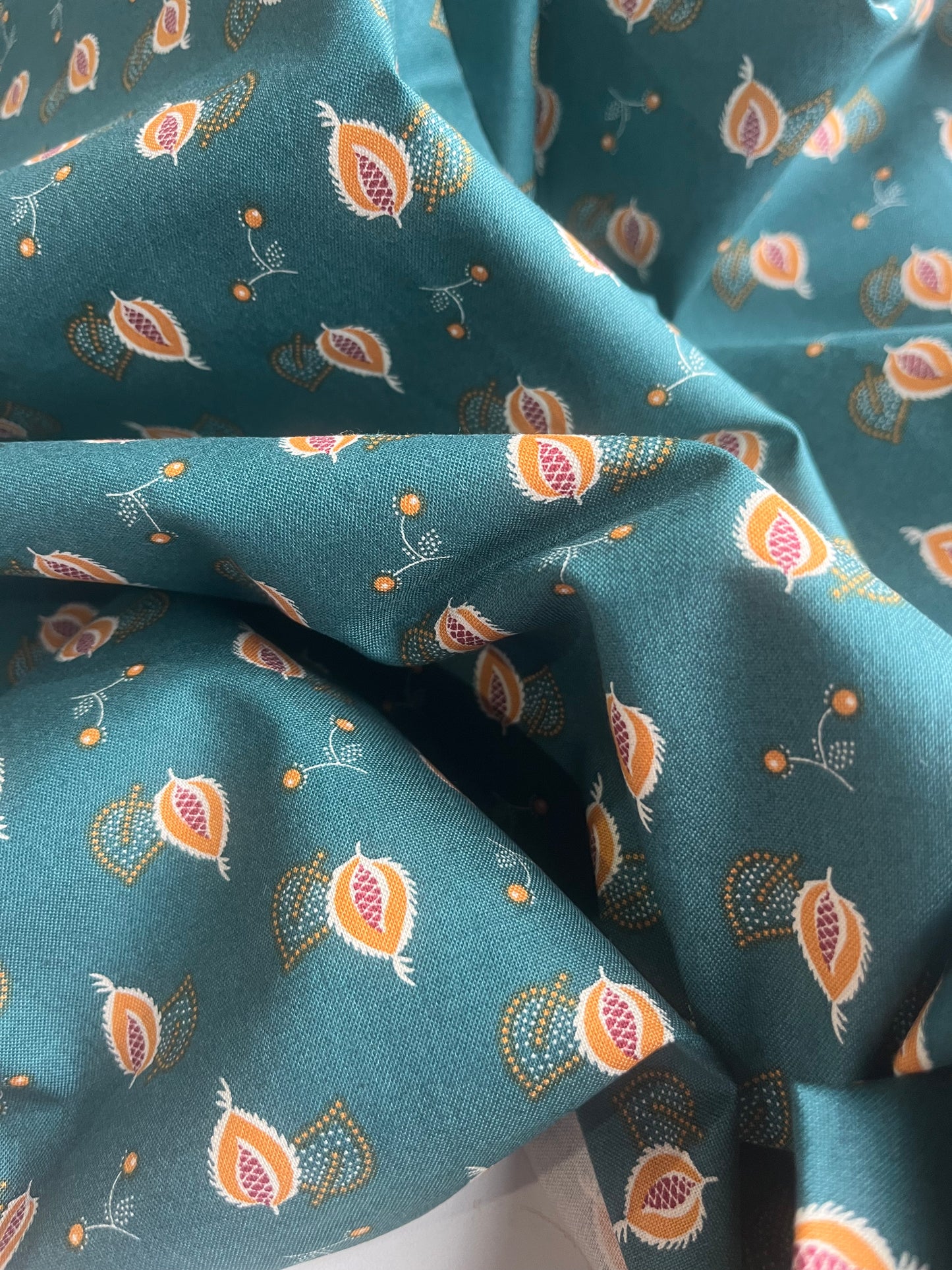 MAHARADJA 007 Indian cotton leaves & berries peacock blue