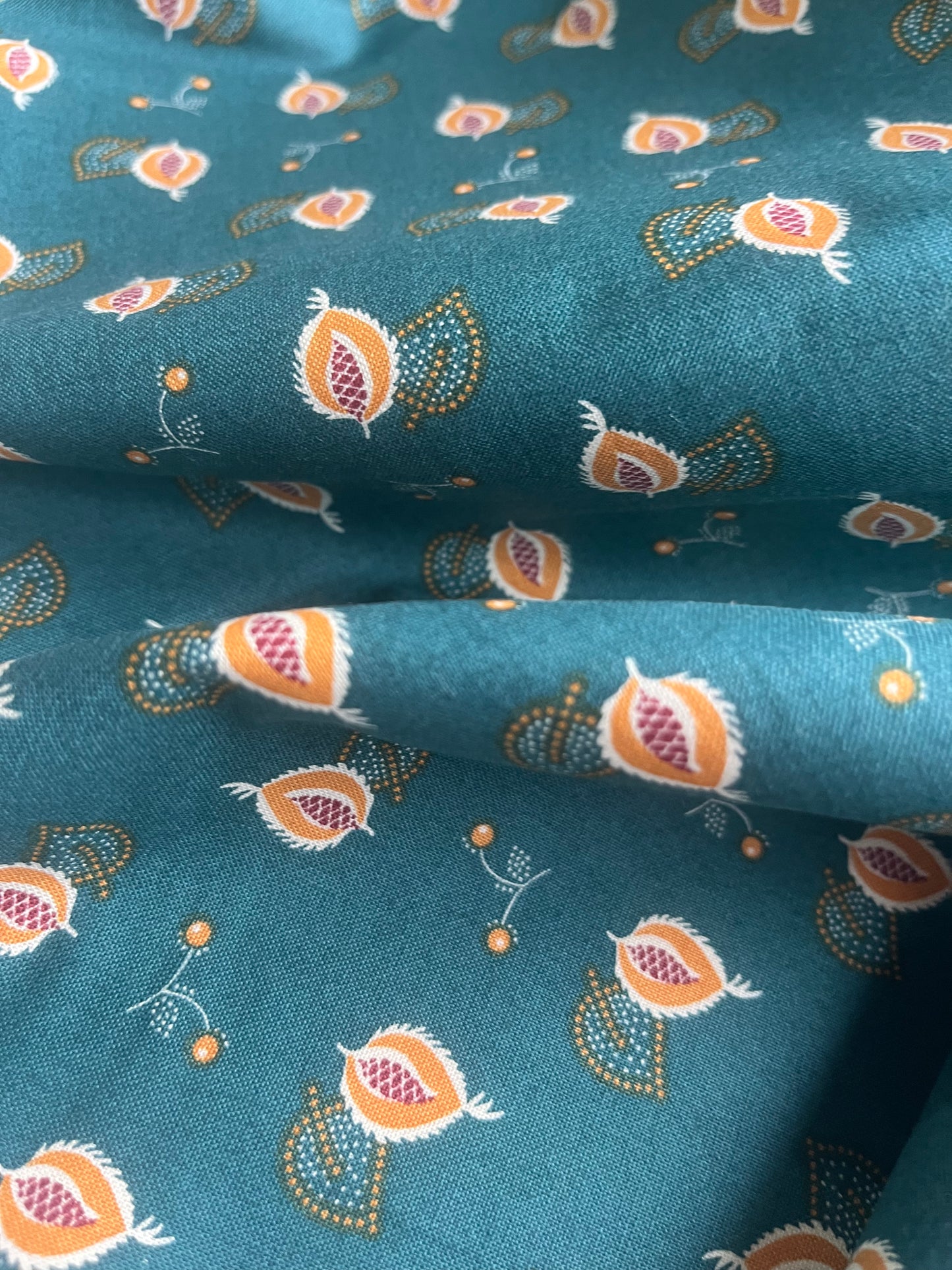 MAHARADJA 007 Indian cotton leaves & berries peacock blue