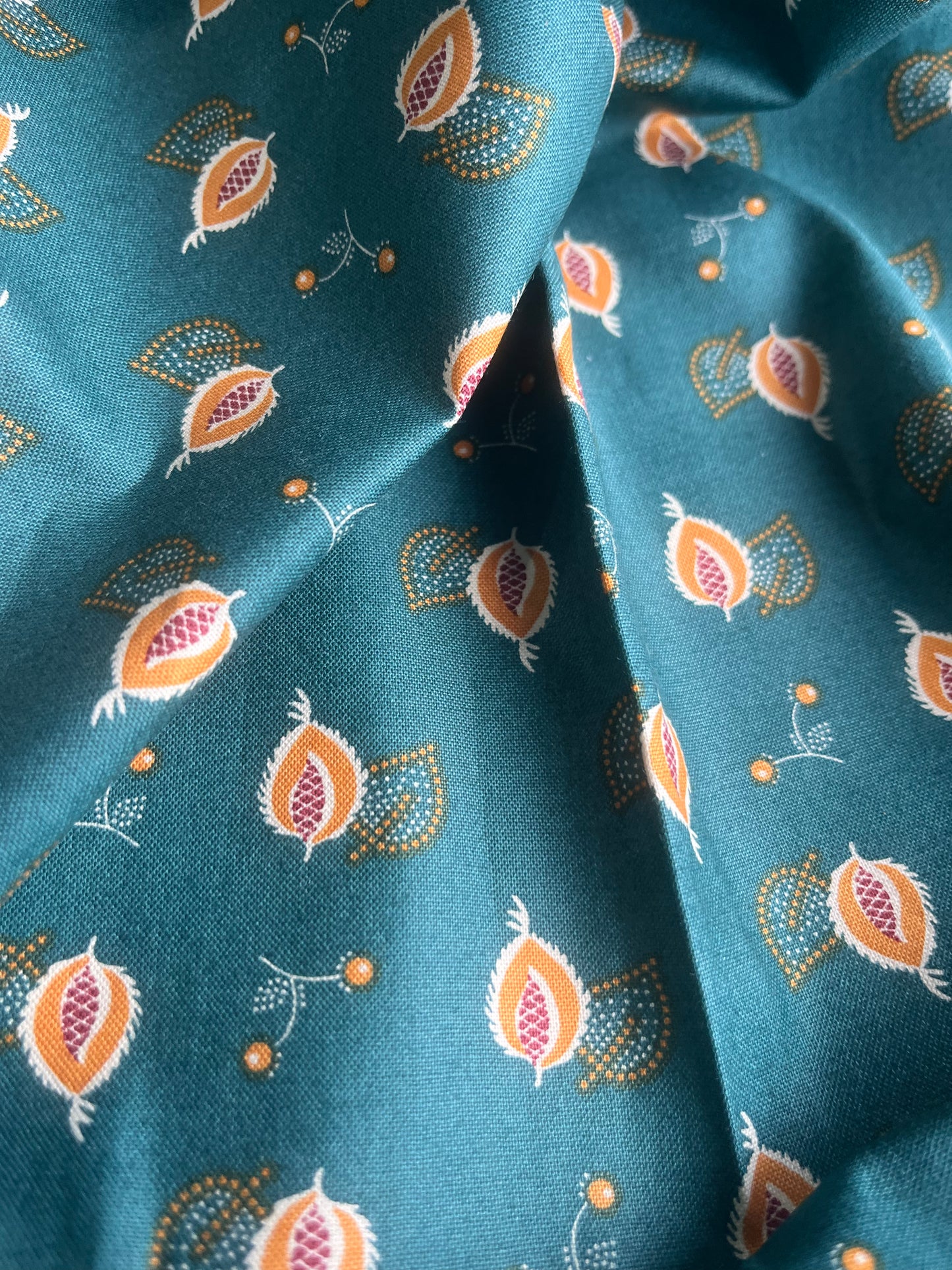 MAHARADJA 007 Indian cotton leaves & berries peacock blue