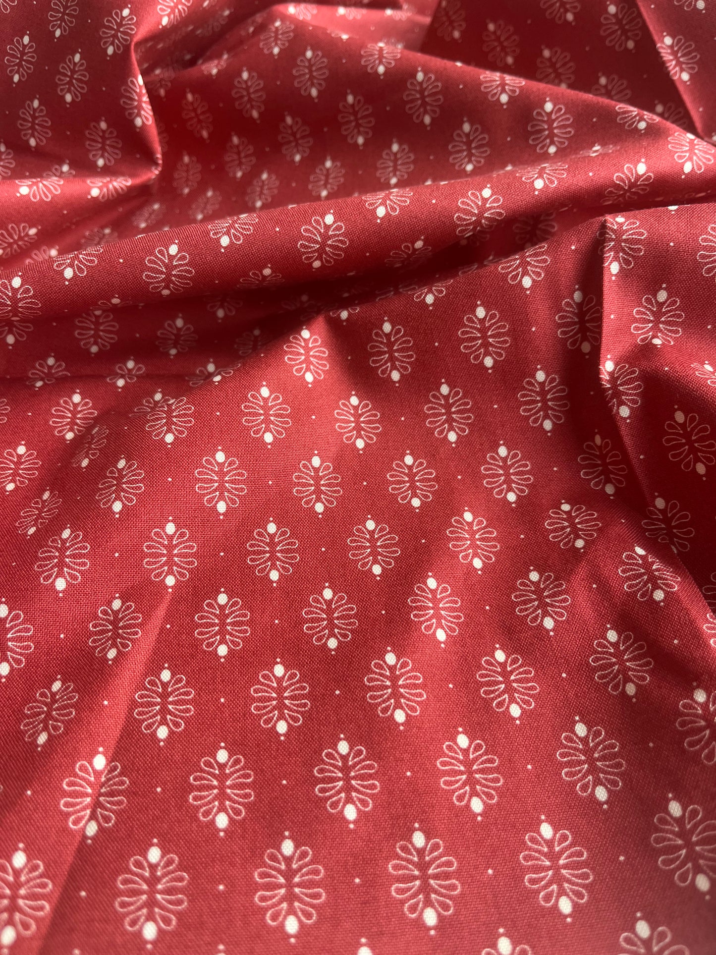 MAHARADJA 012 Indian cotton damast ruby red