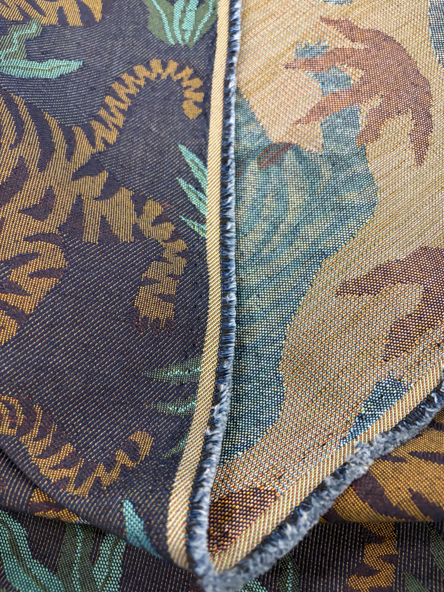 FANNY 017 heavy cotton jacquard with tigers