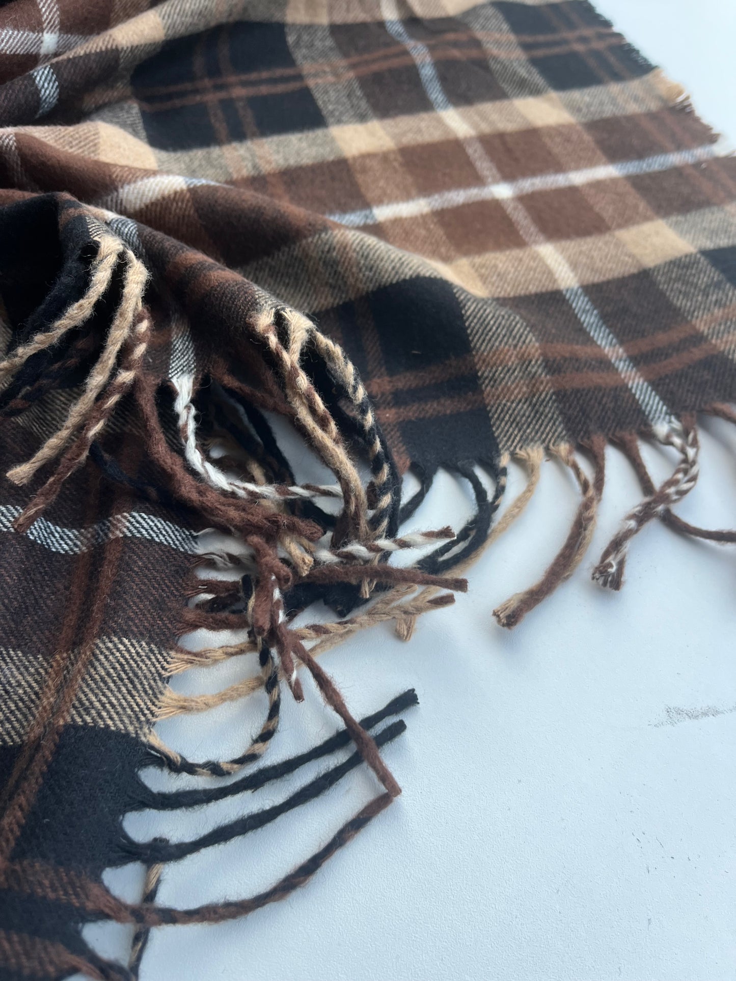 CLAIRE 019 heavy wool checks with fringes