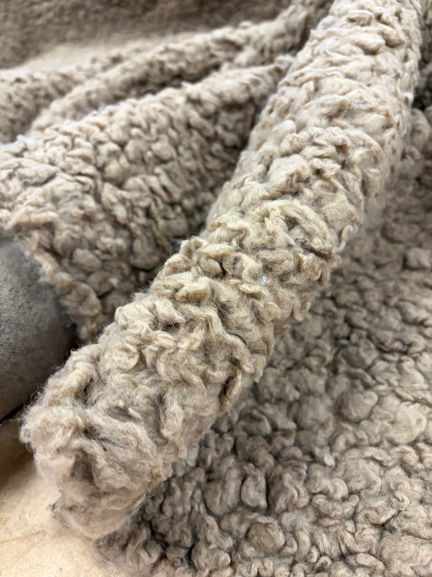 FANNY 019 Hairy bouclette camel