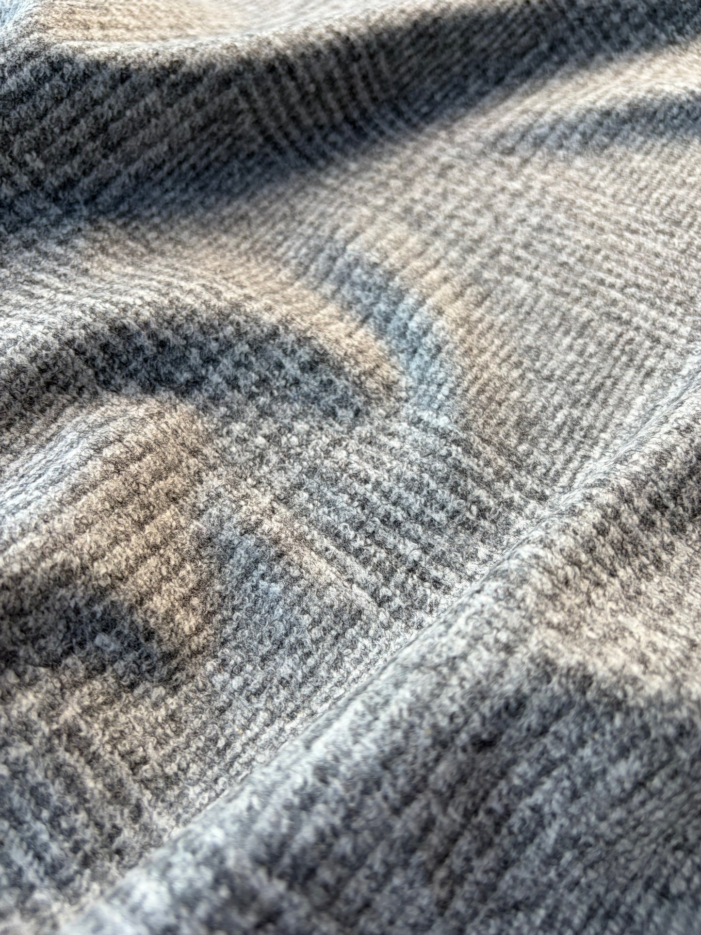 BURNS 035 Prince of Wales grey mélange heavy wool jersey
