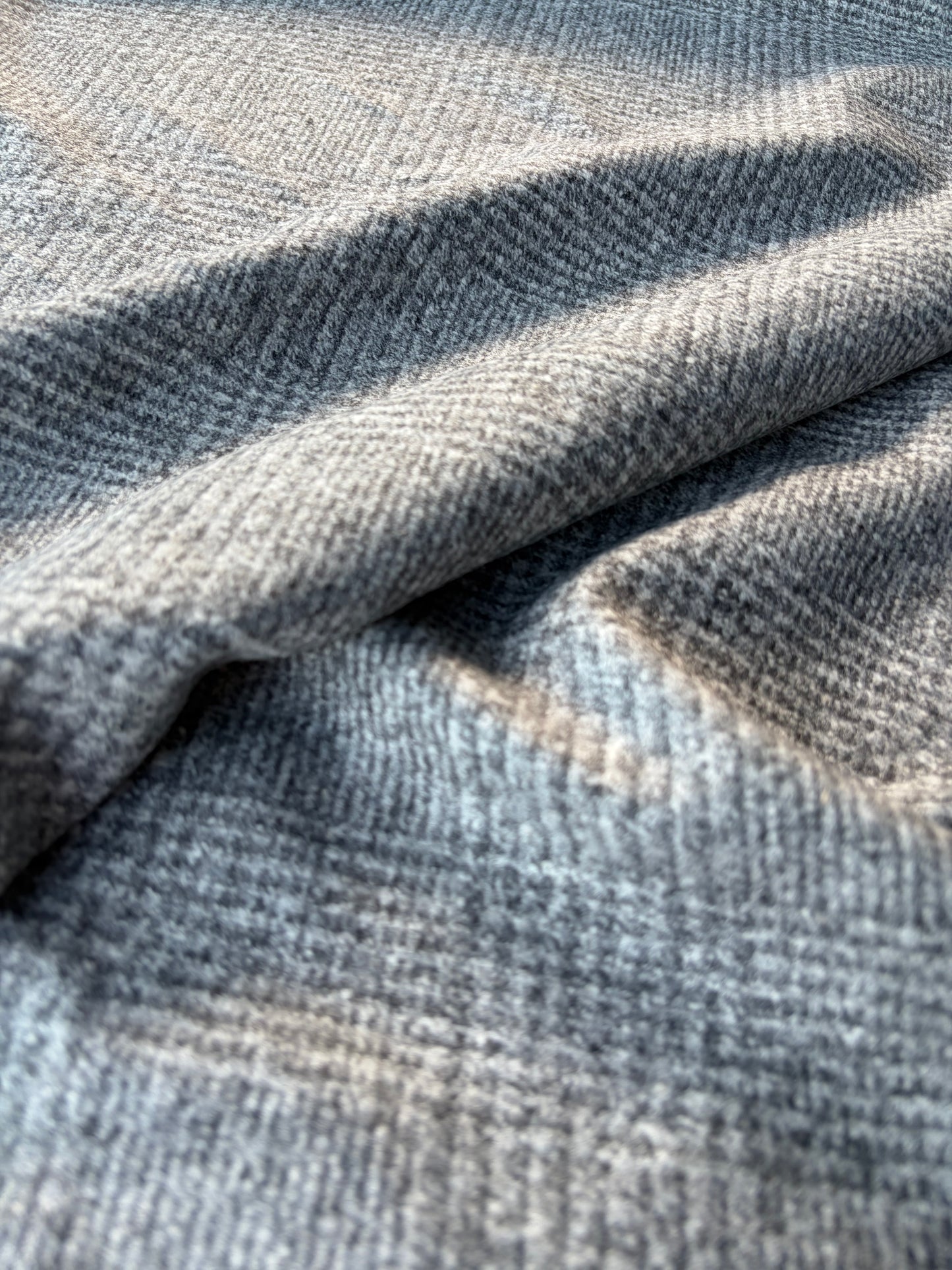 BURNS 035 Prince of Wales grey mélange heavy wool jersey