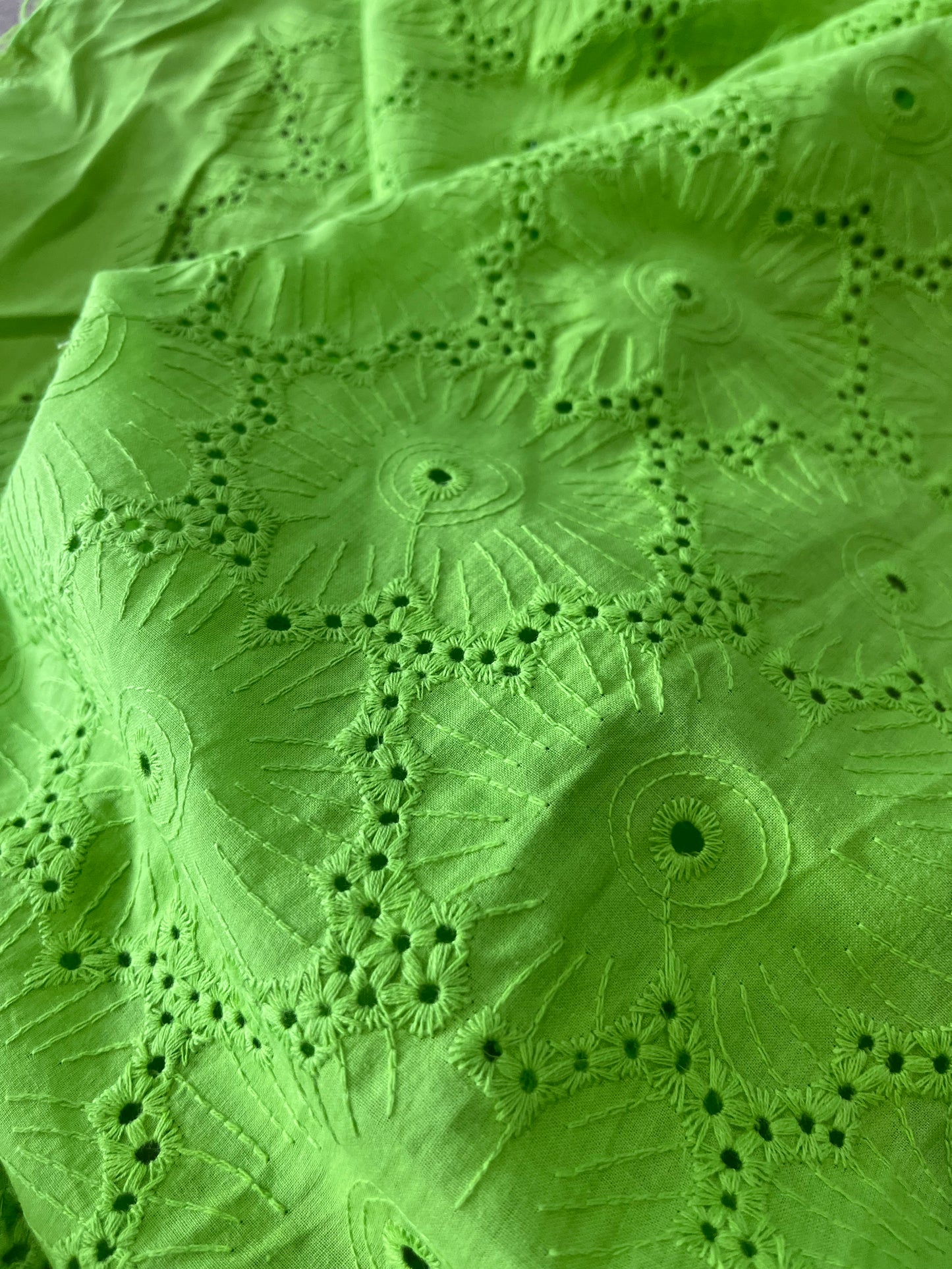 Cesare 033 broderie Anglaise bright green
