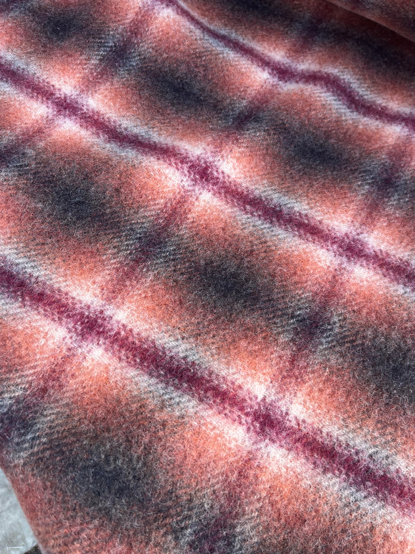 CLAIRE 025 heavy wool check