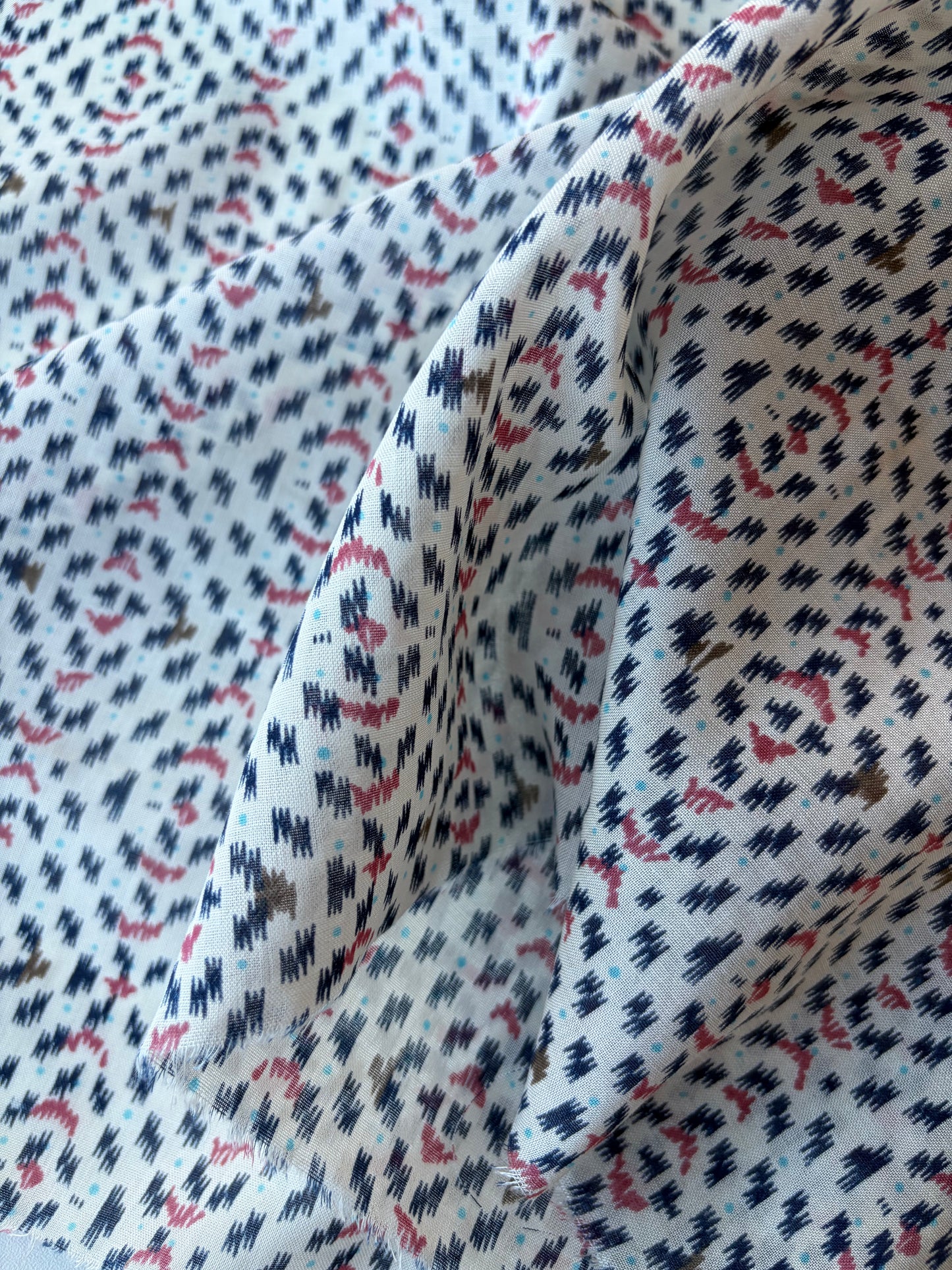 MARLON 012 cotton voile small navy/pink design