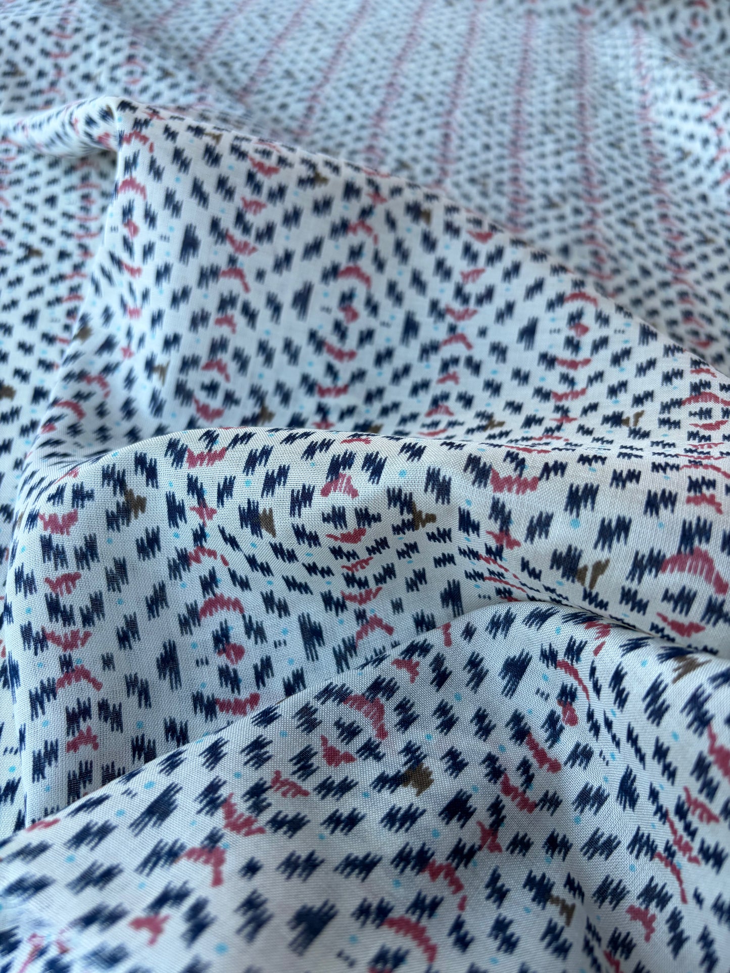 MARLON 012 cotton voile small navy/pink design