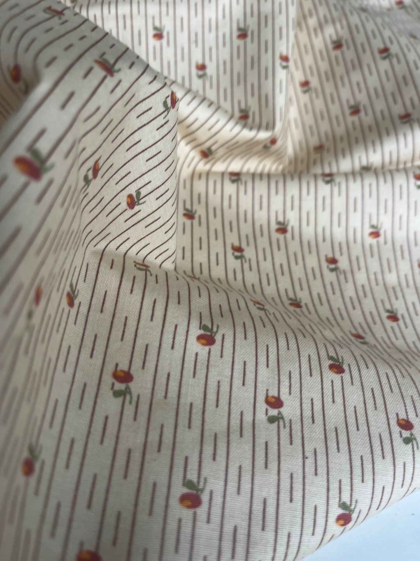 MAHARADJA 032 Indian cotton posies ecru