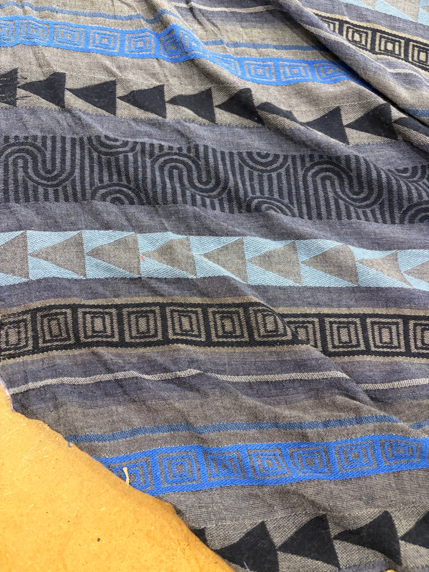 GROGGY 006 light cotton jacquard ethnical design