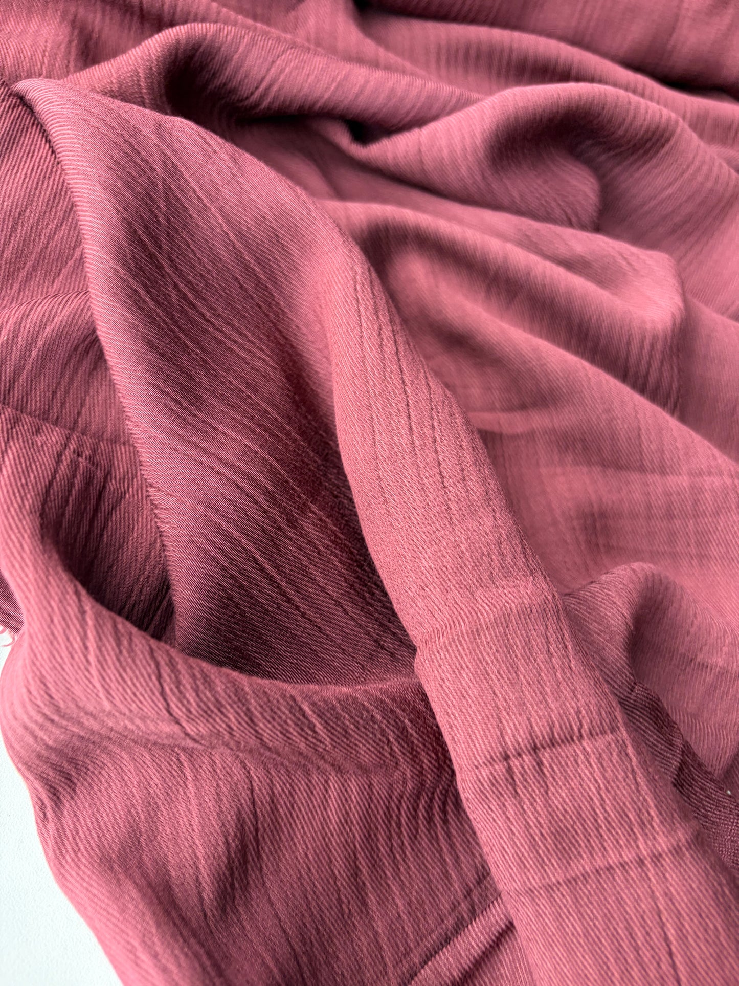 BURNS 046 burgundy viscose/rayon twill