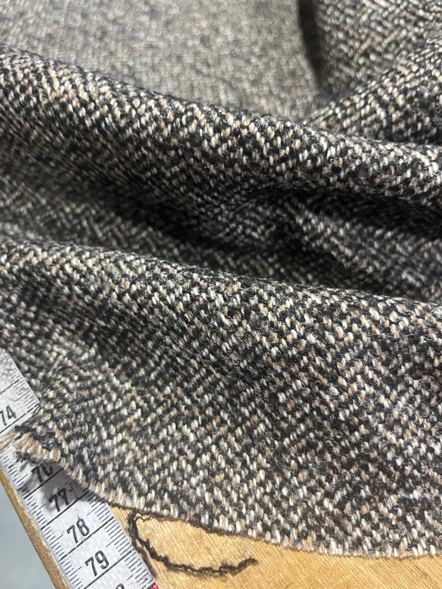 WOOLY 1110 tweed herringbone brown