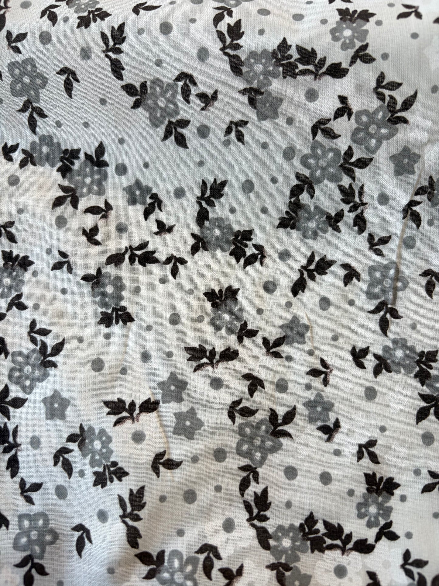 PIERROT 001 cotton voile flowers black/white