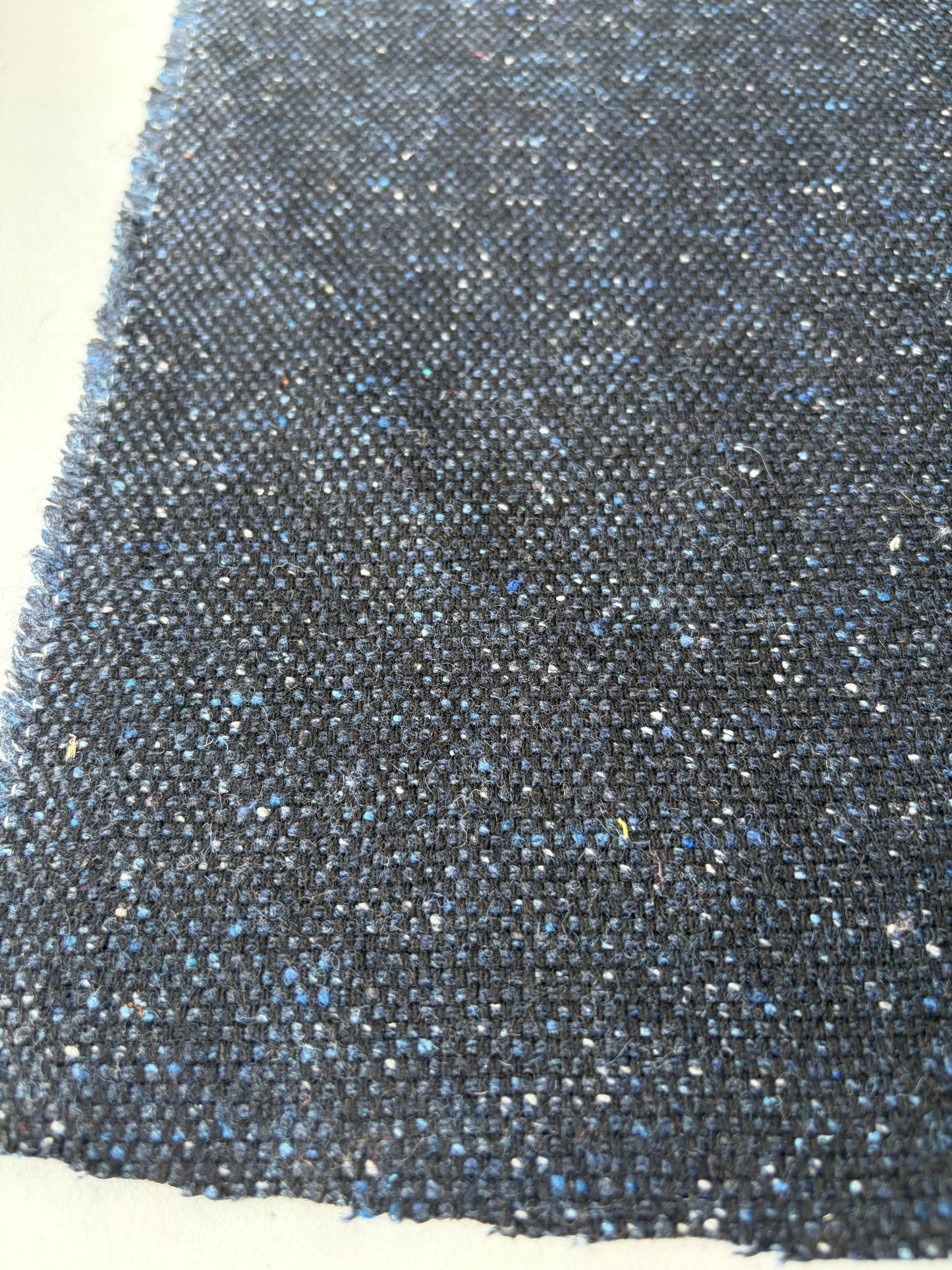 BURNS 048 navy mélange wool drape