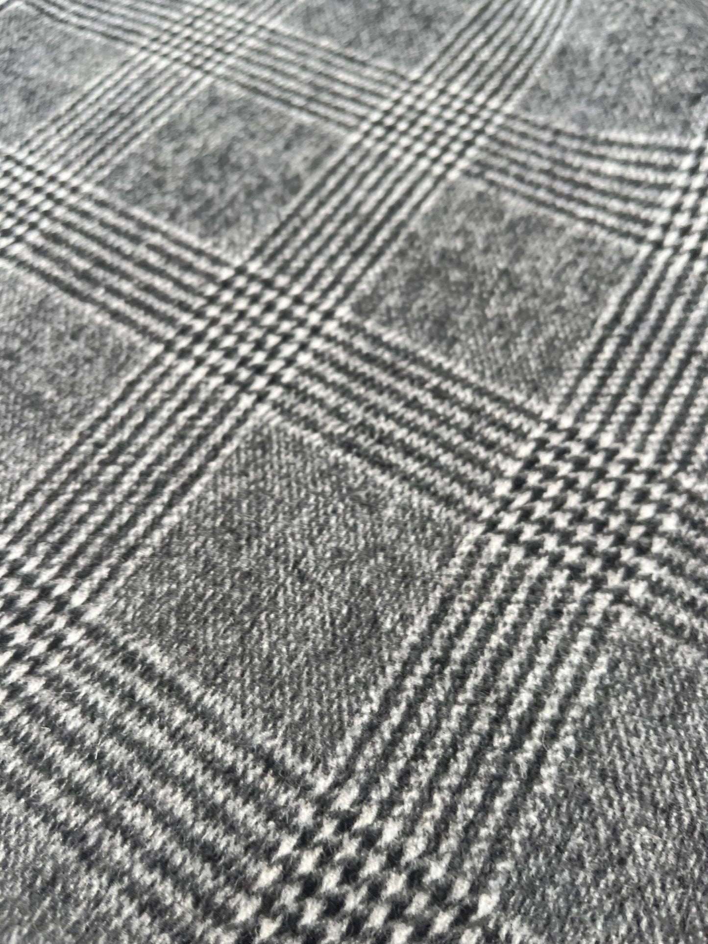 BASILE 001 heavy wool check prince de Galles