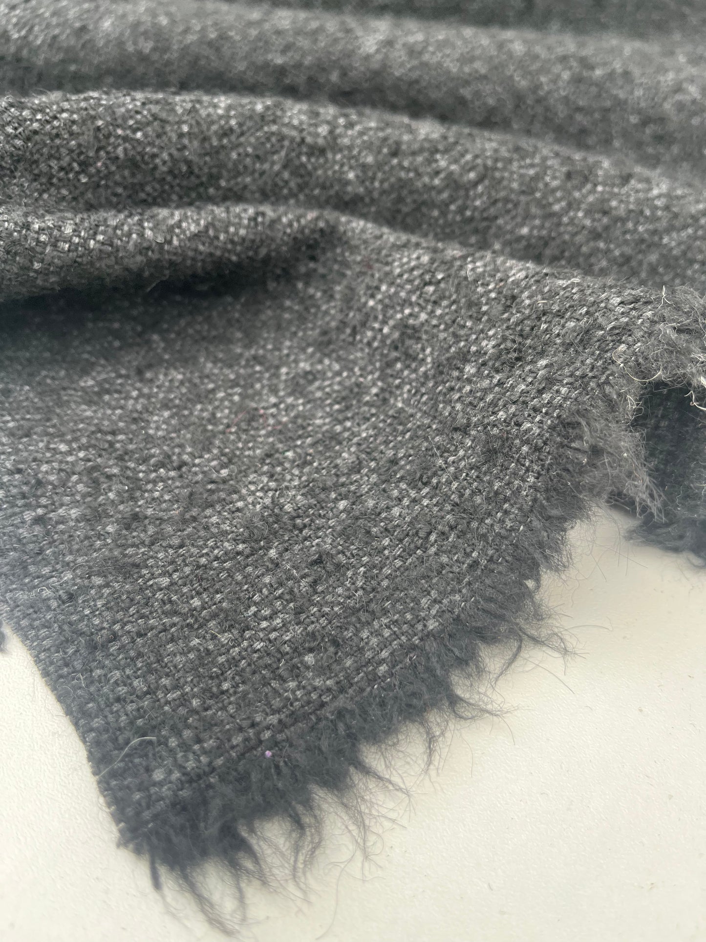 BASILE 002 heavy wool tweed black/grey