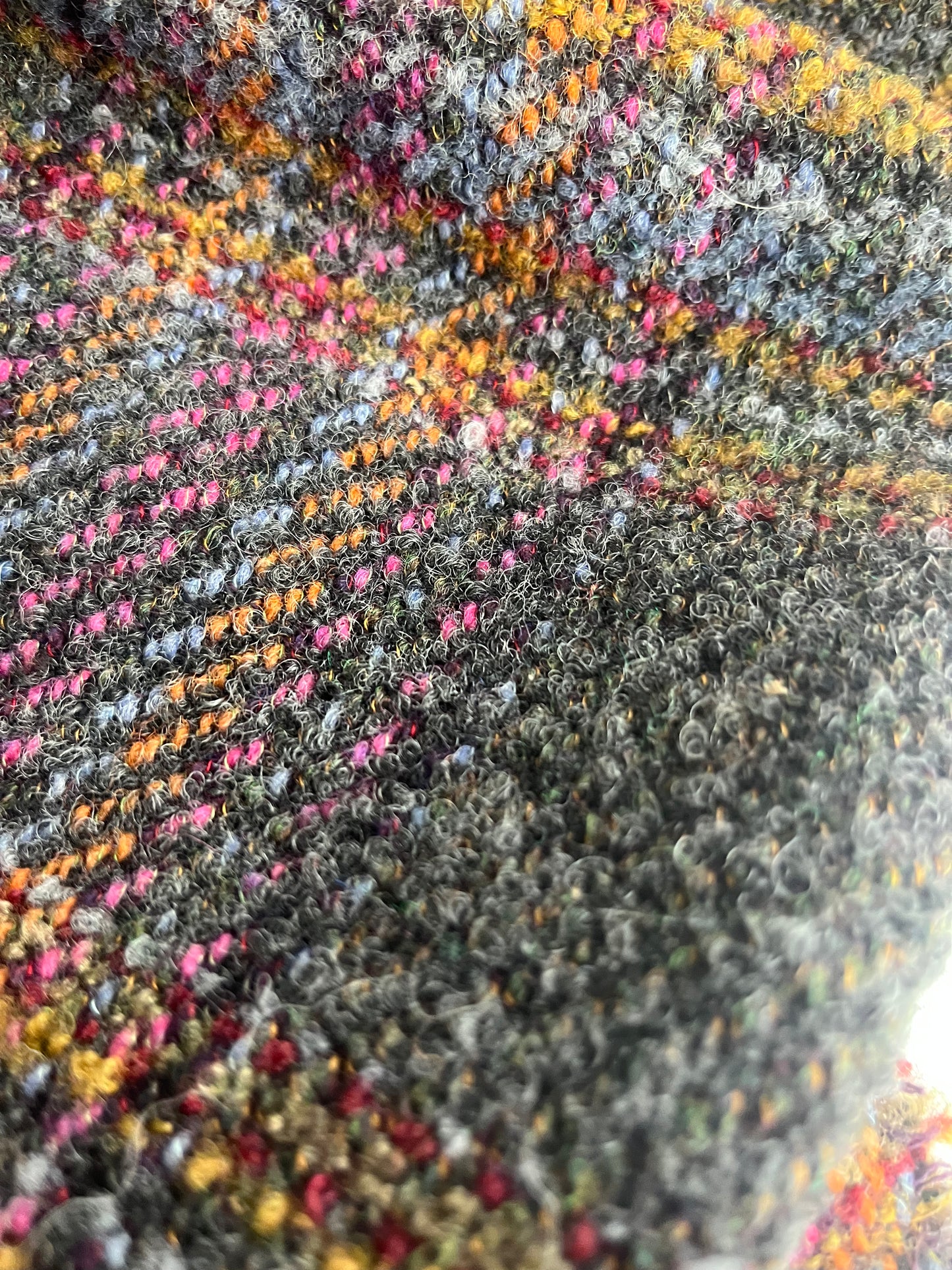 BASILE 004 heavy wool tweed petrol/orange/pink