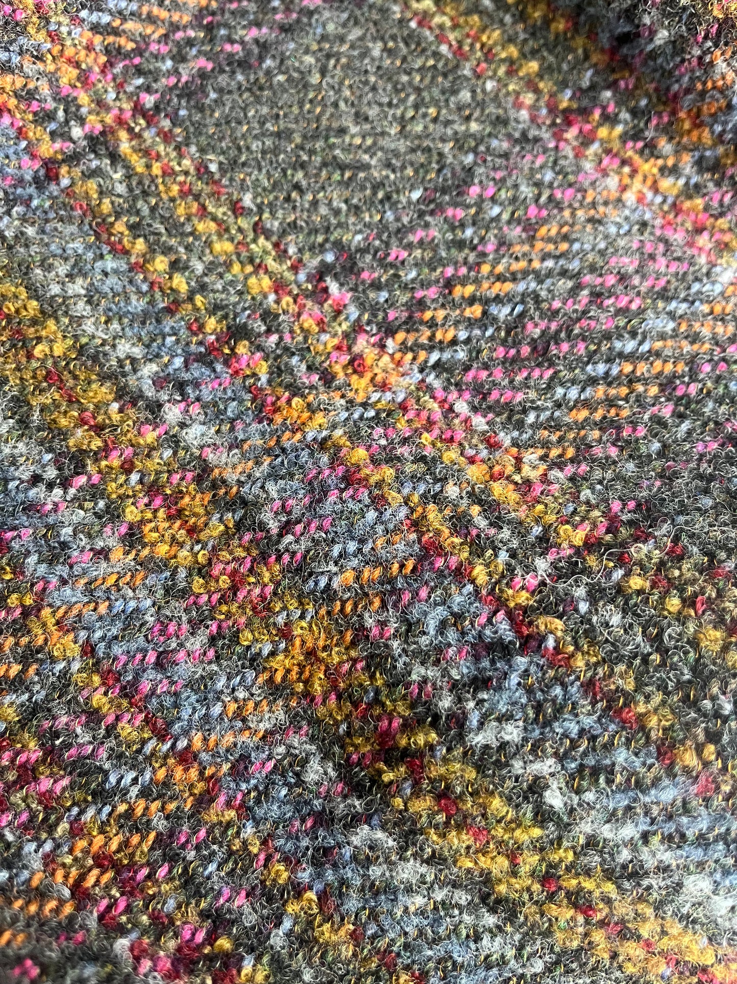 BASILE 004 heavy wool tweed petrol/orange/pink