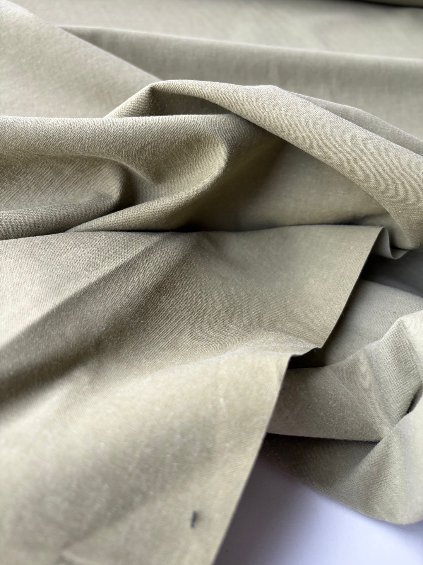 BURNS 053 olive coloured washed cotton canvas