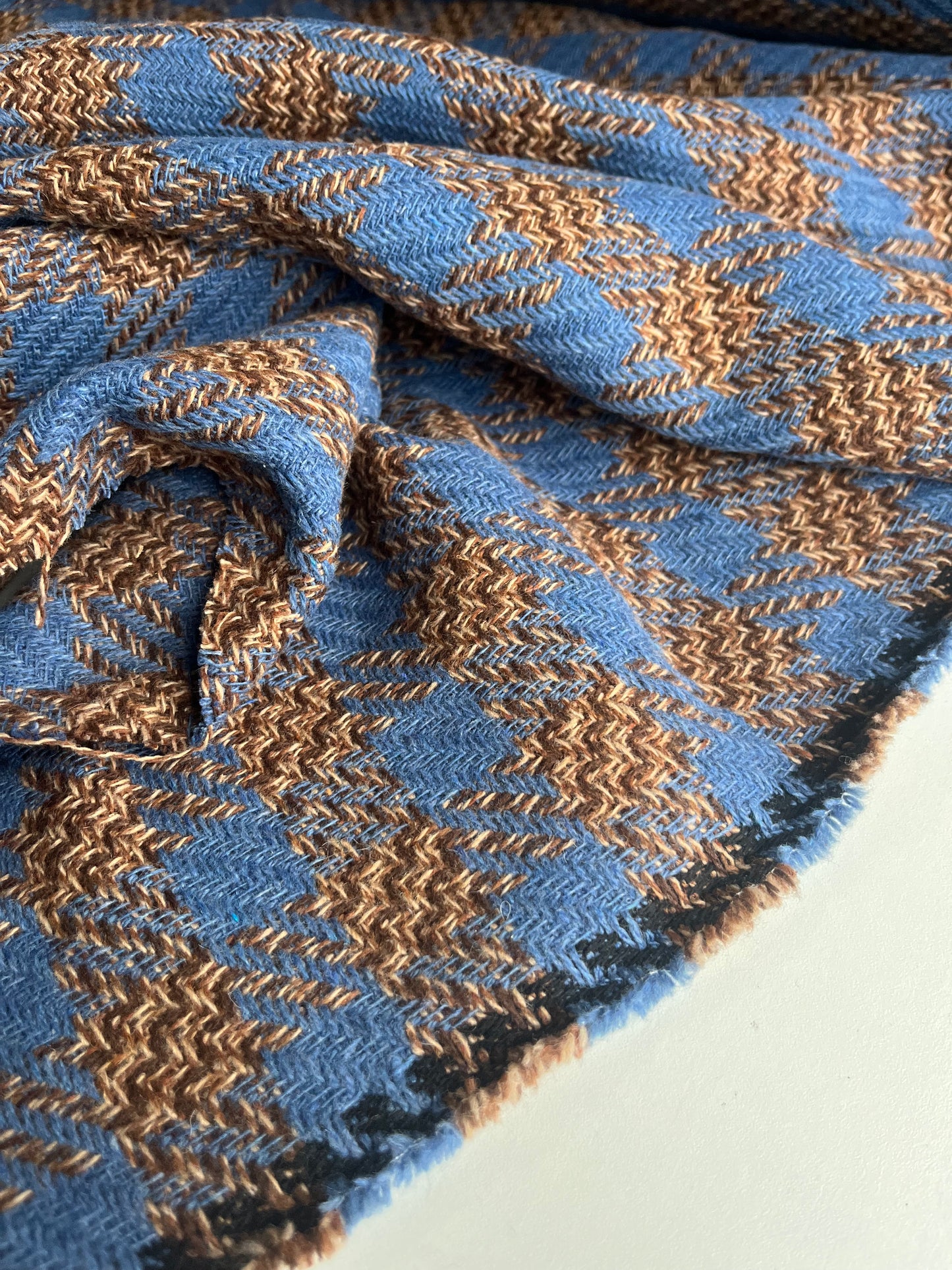 BASILE 005 heavy wool tweed indigo/brown