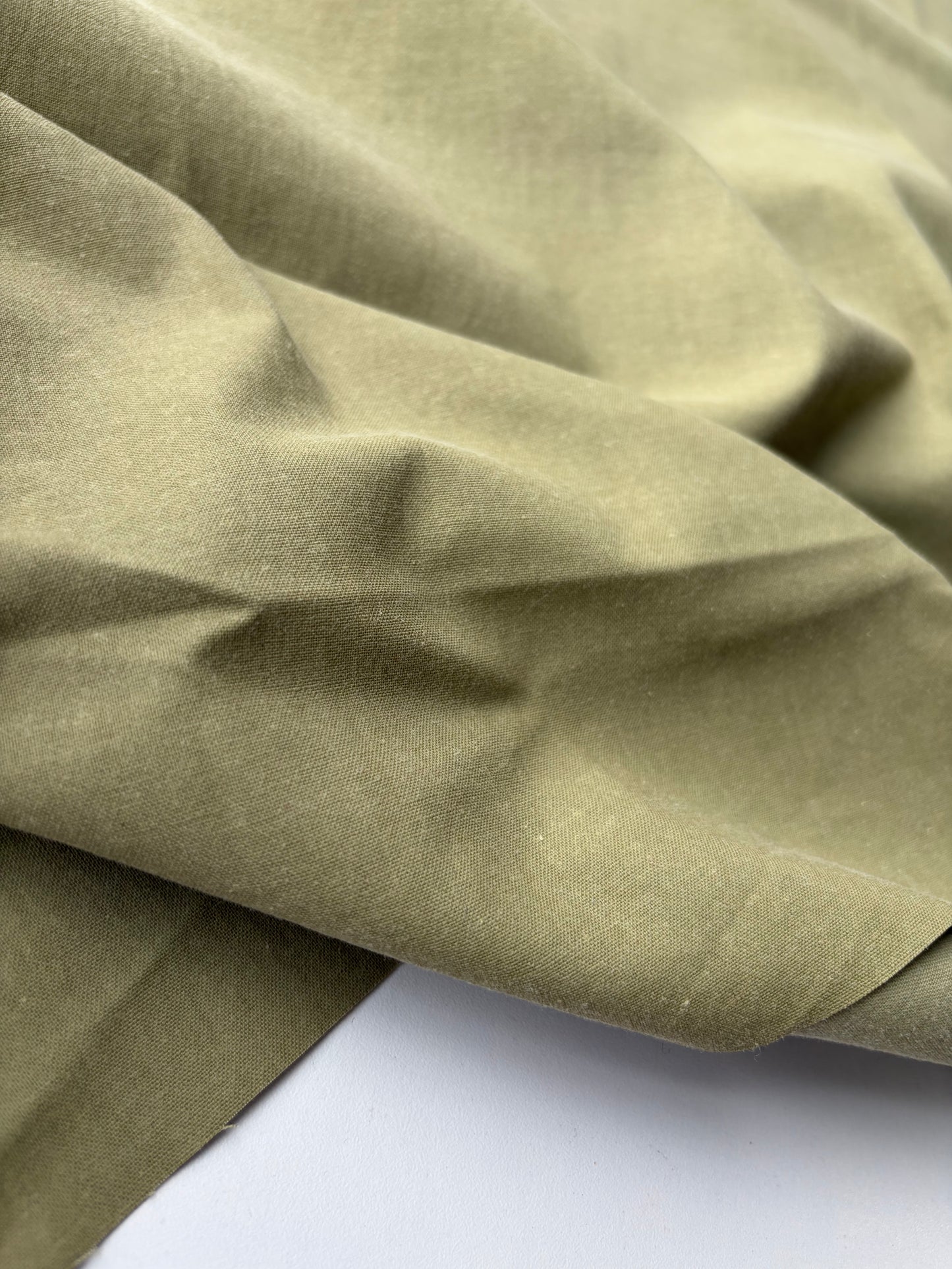 BURNS 053 olive coloured washed cotton canvas