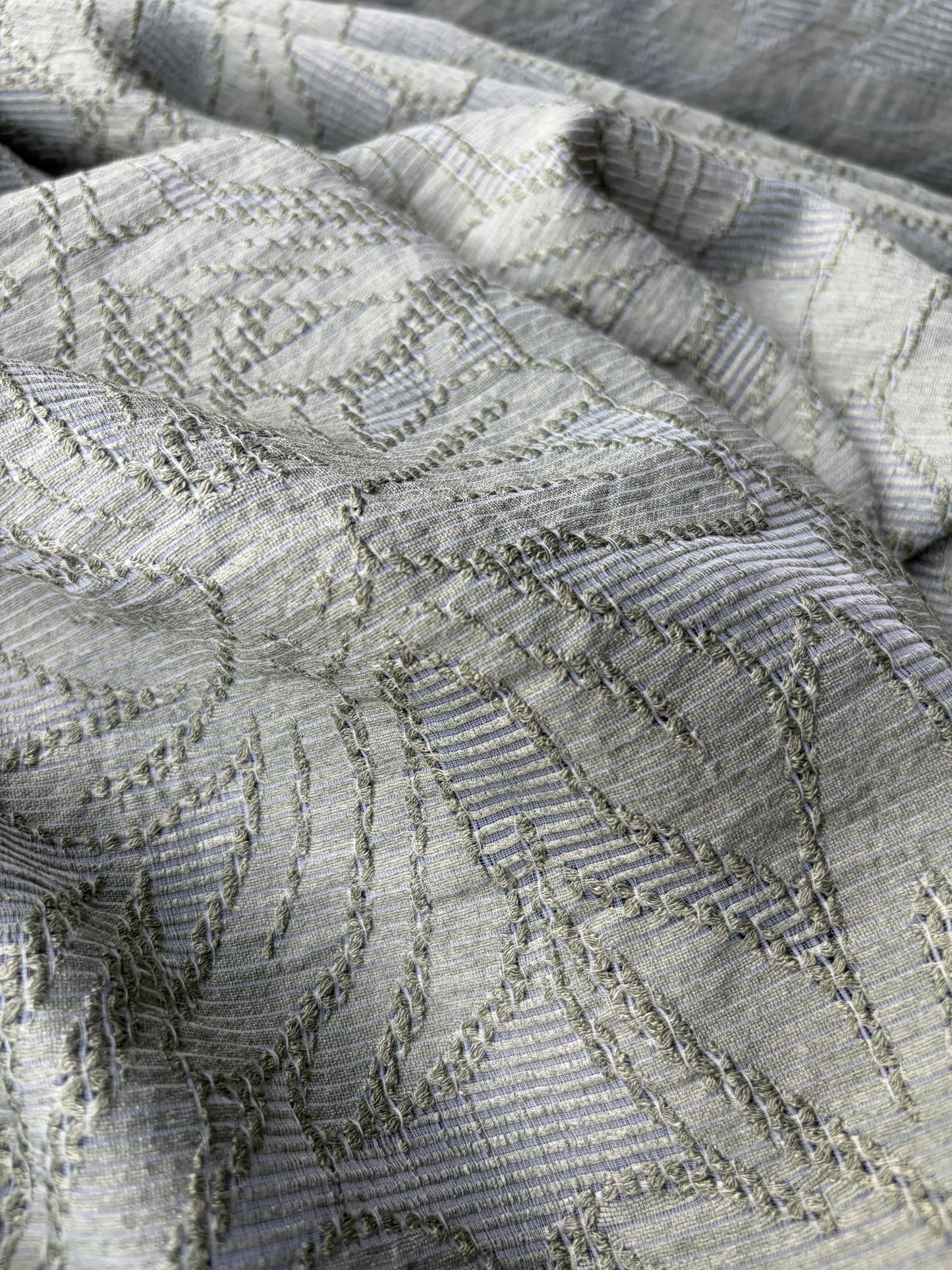 BURNS 054 light khaky cotton dévoré fabric