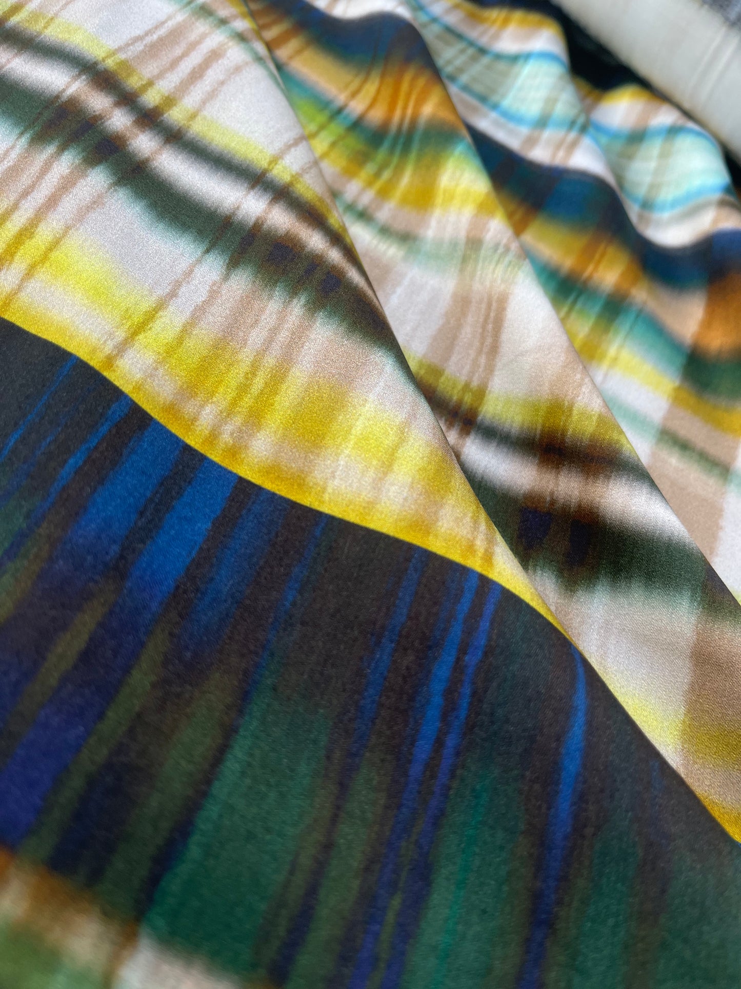 ROSARIO 021 viscose satin tie-dye check