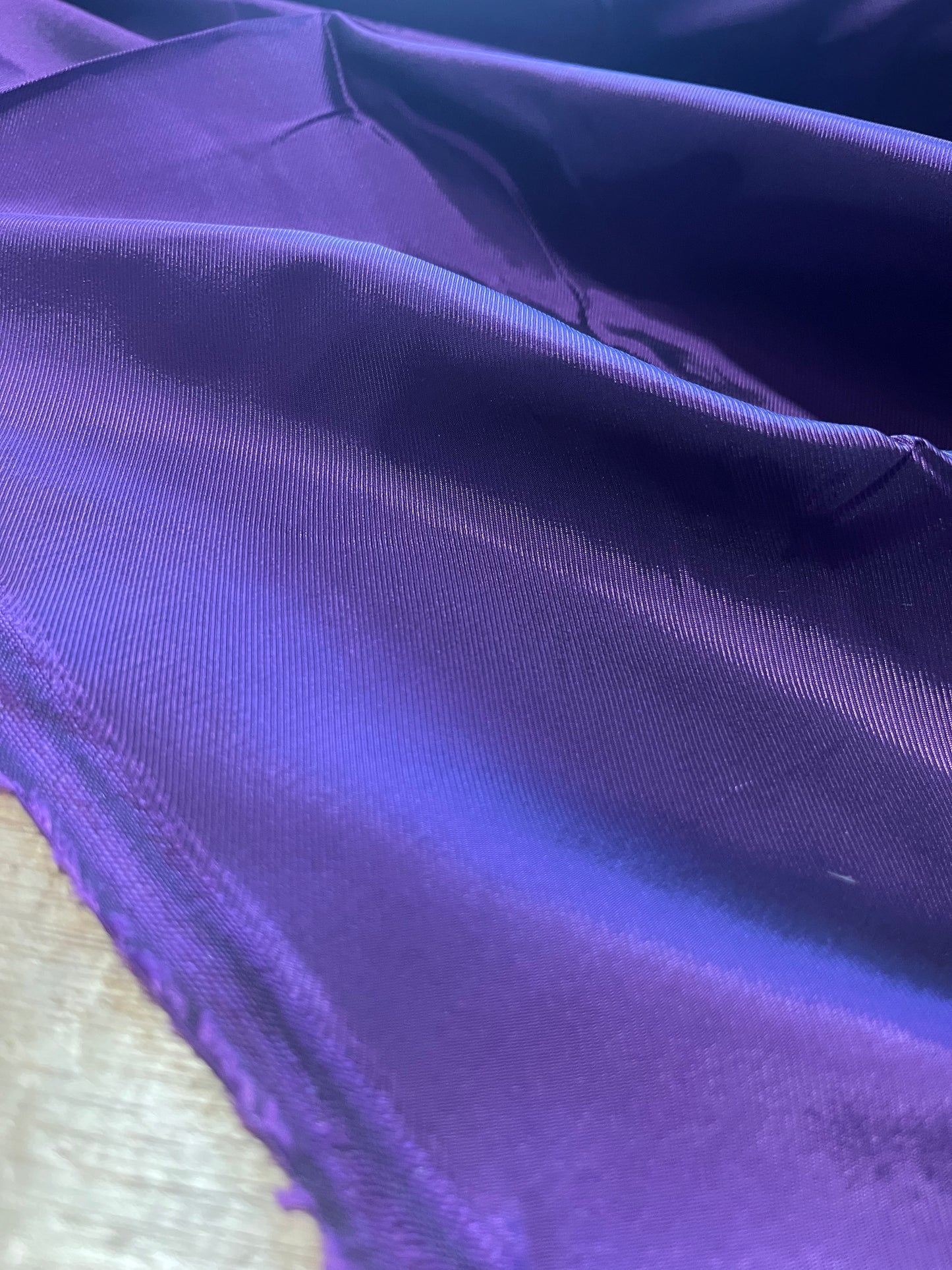 E02 CAN 1005  viscose twill satin purple