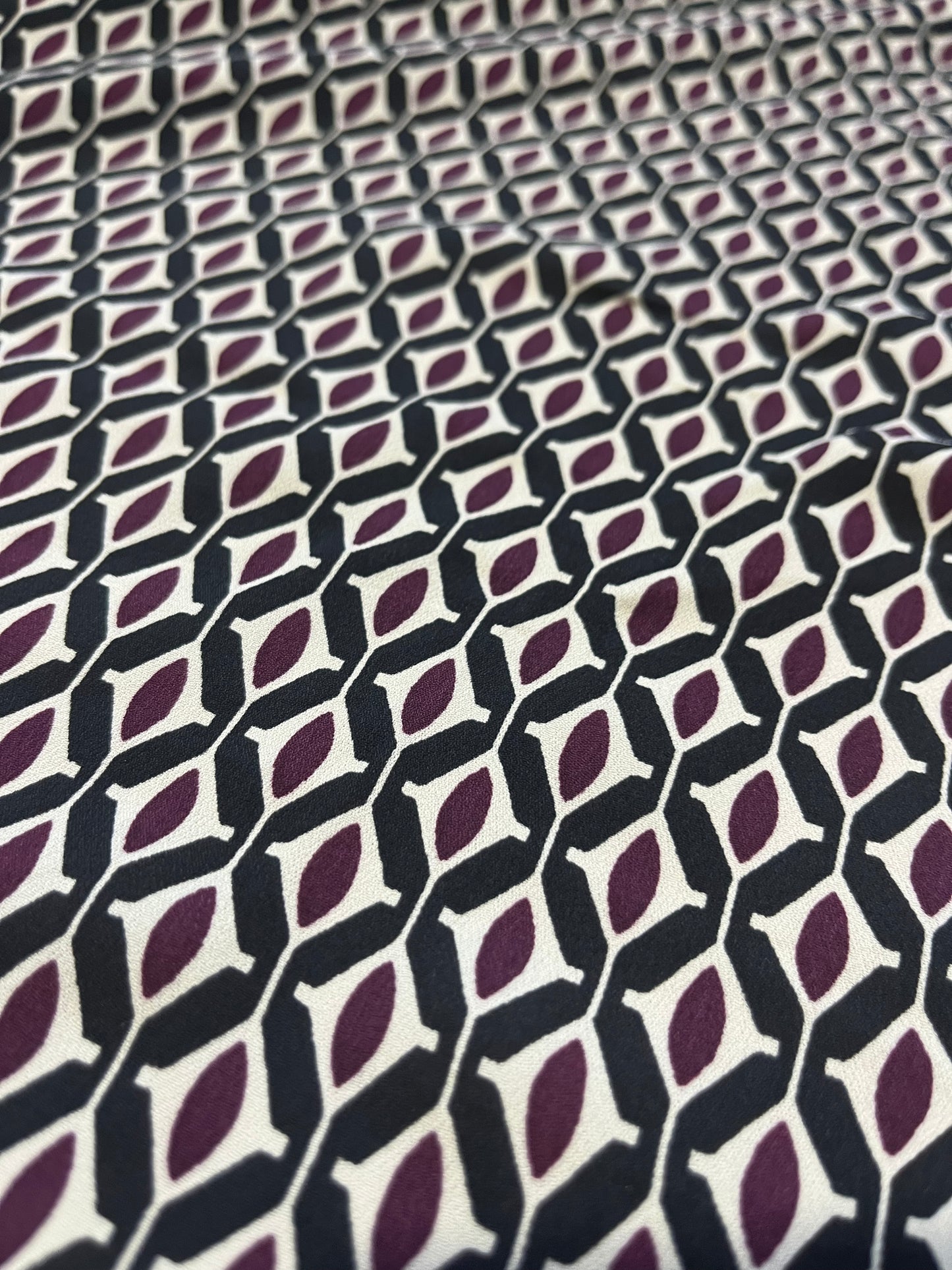 C02 CAN 1010 viscose crêpe black/purple design