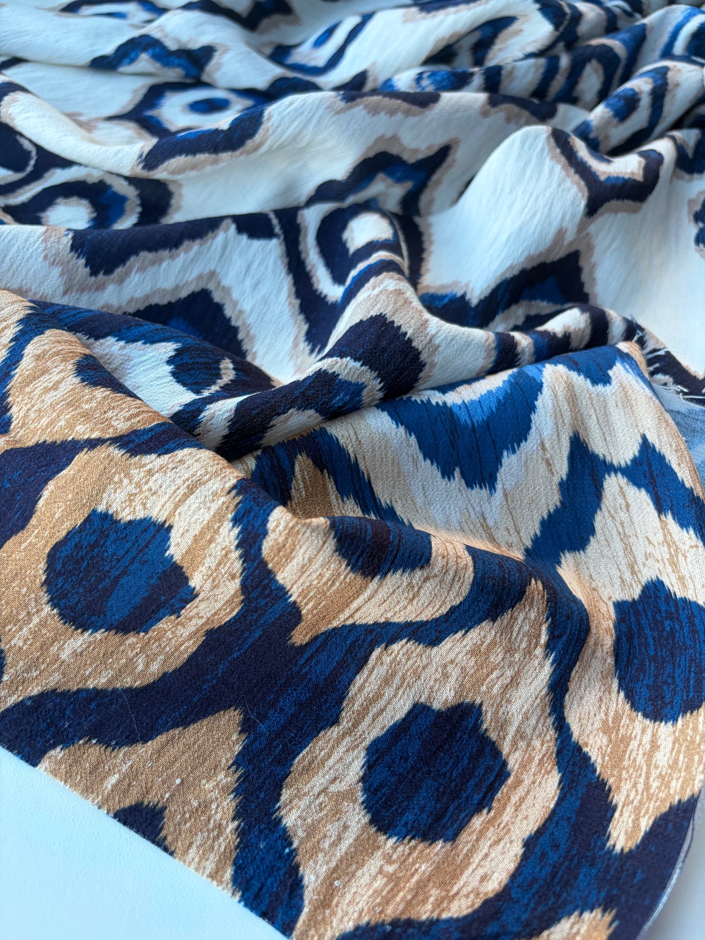 MOLKO 005 double border tie-dye viscose print