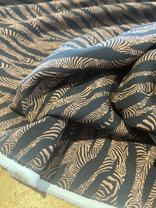 A01 CAN 1020 bi stretch fabric with tiger zebra print