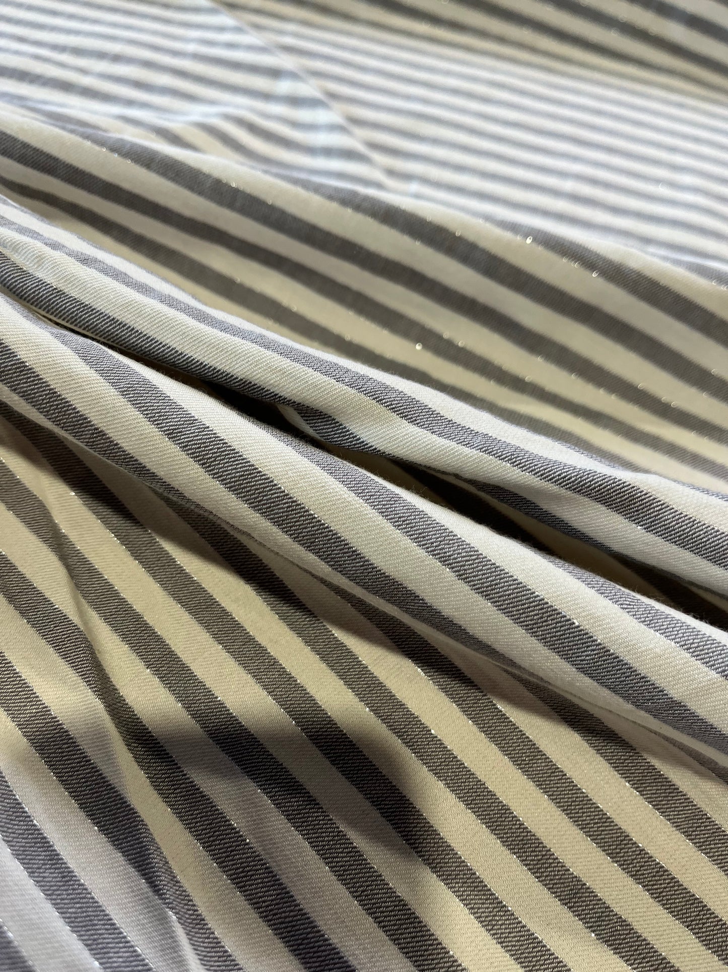 Pisa 049 woven stripes grey/white with lurex