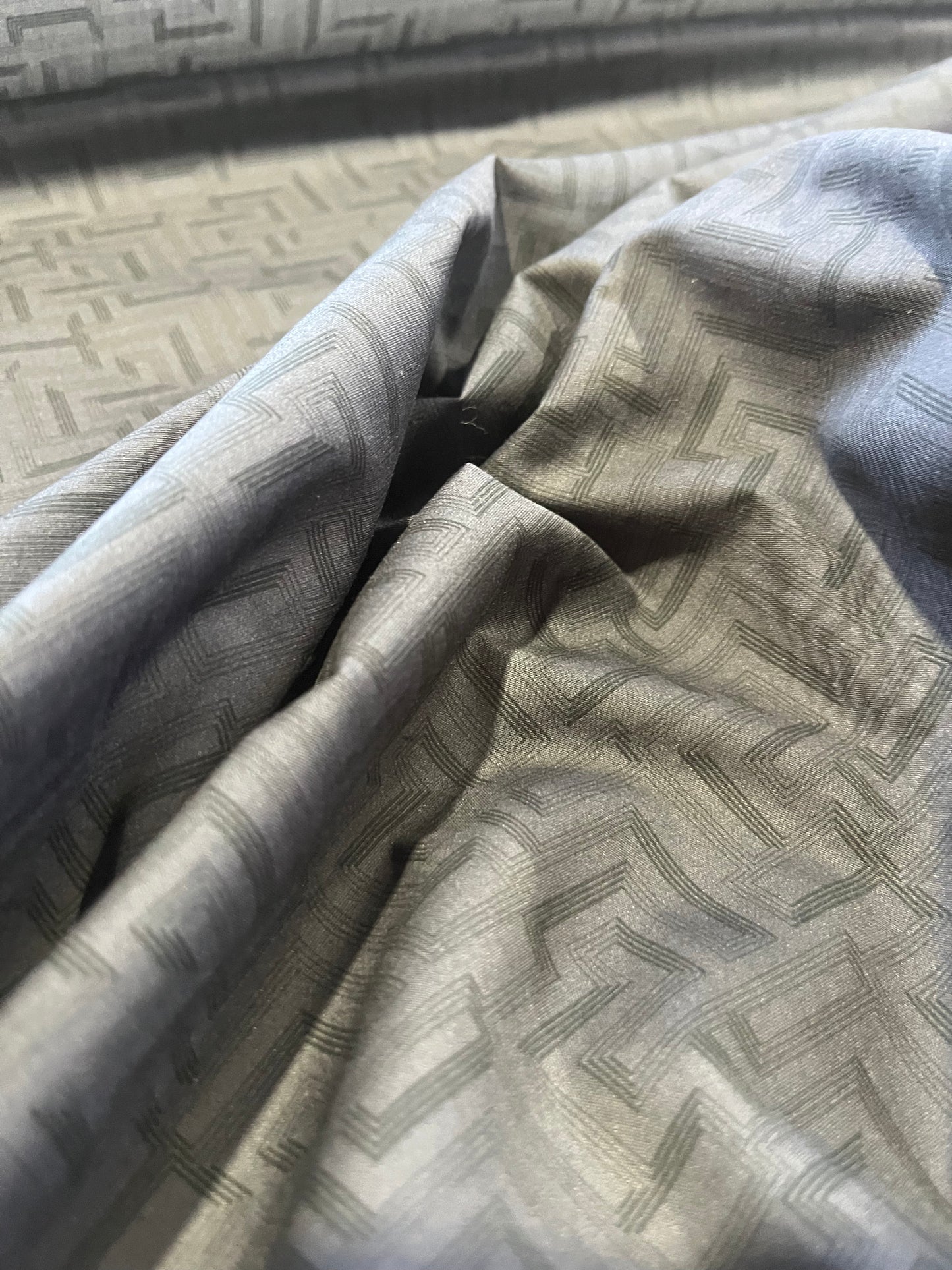 C02 CAN 1025 cotton voile grey geometrical print