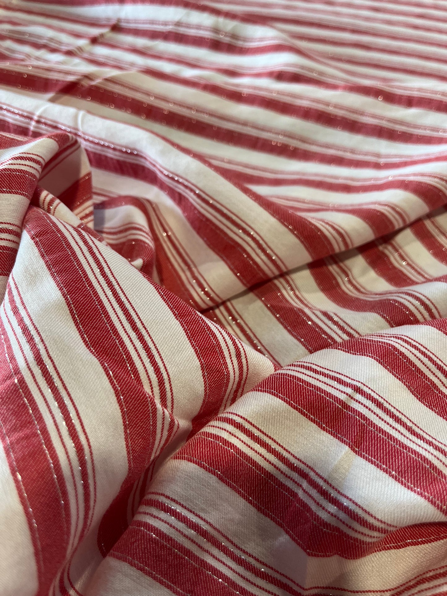 Pisa 052 woven stripes red white with lurex