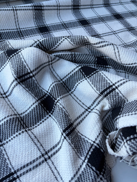 MOLKO 011  ecru/black heavy cotton check
