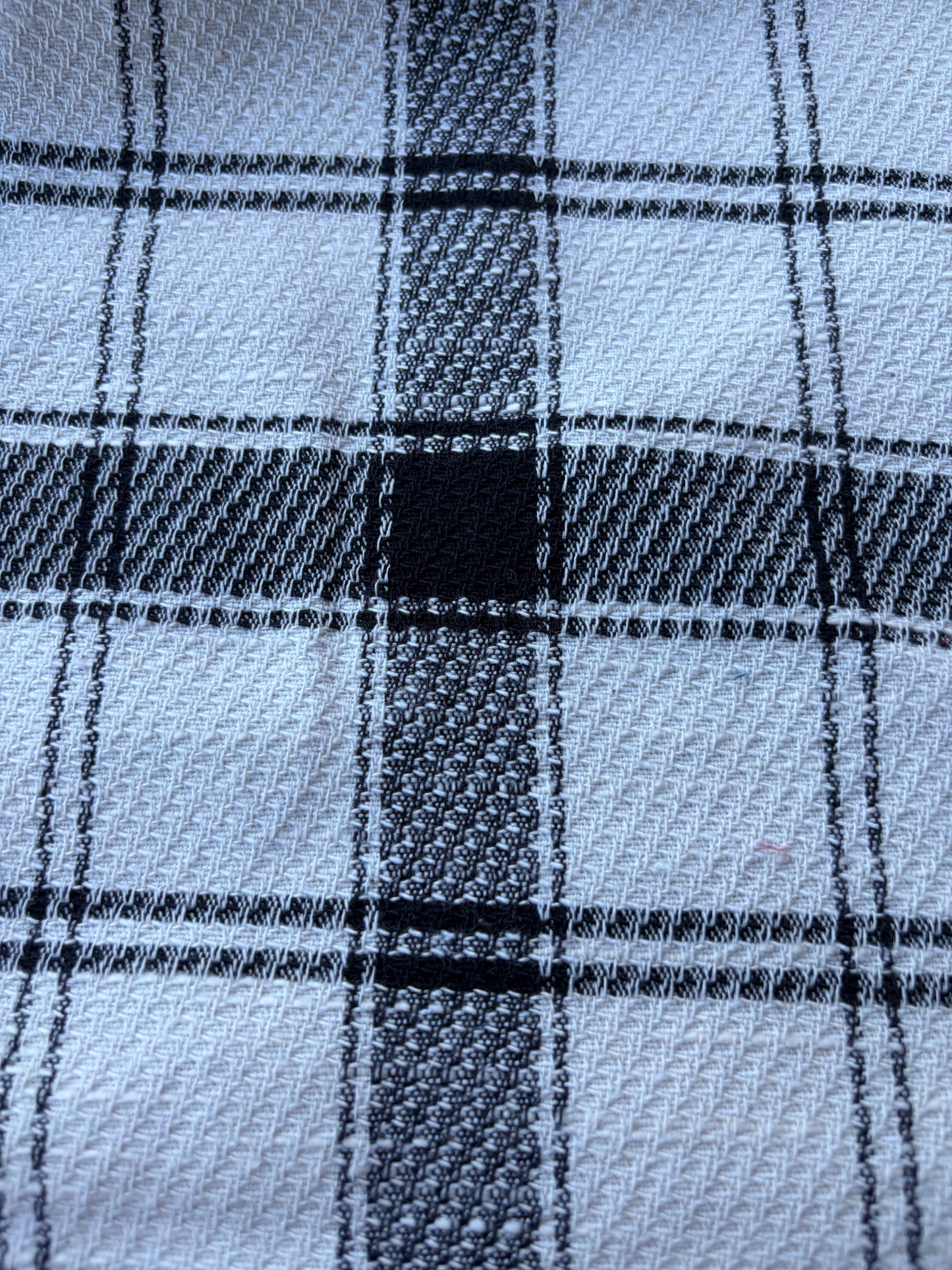 MOLKO 011  ecru/black heavy cotton check