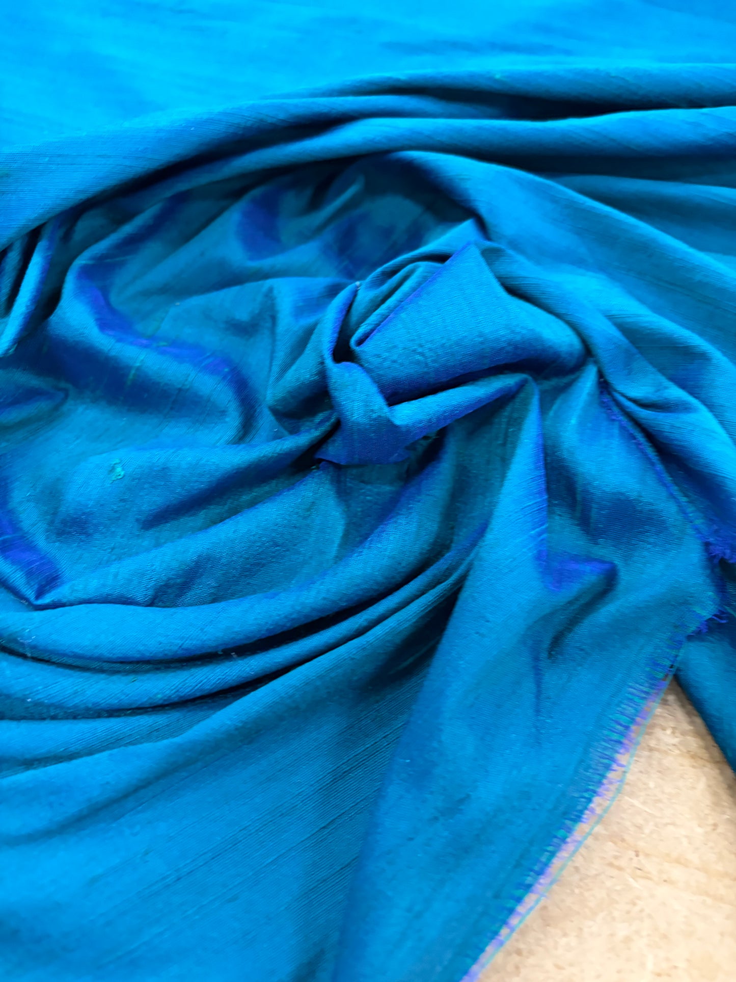 PRINCIPESSA 012 blue/green changeant silk shantung