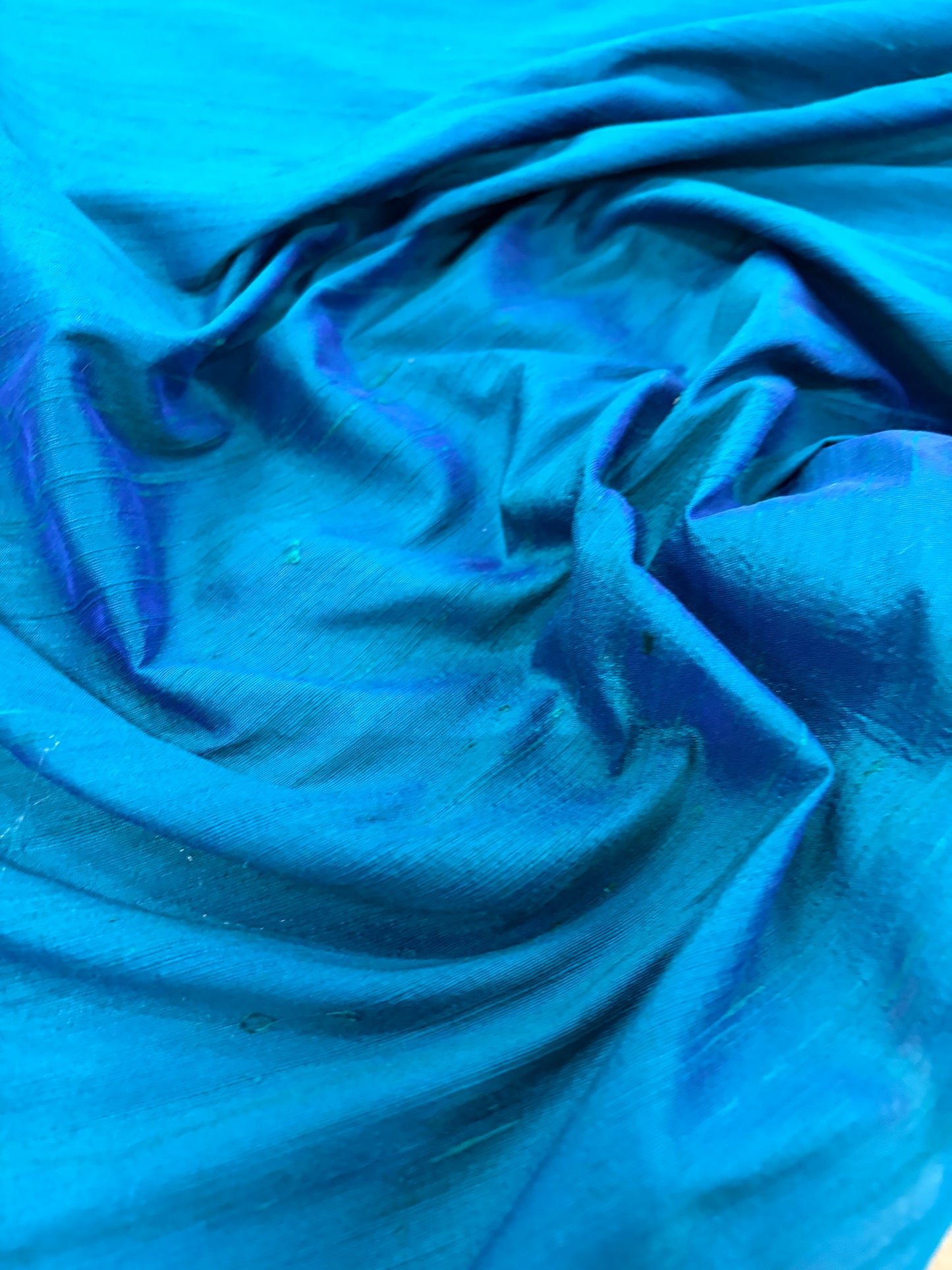 PRINCIPESSA 012 blue/green changeant silk shantung