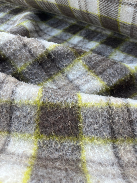 ROSARIO 036 very heavy wool fantasy blanket "vintage look"