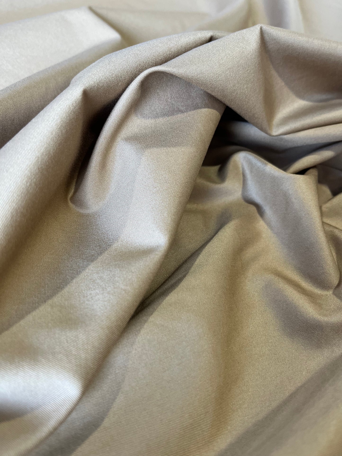 E02 MALBEC cotton stretch beige