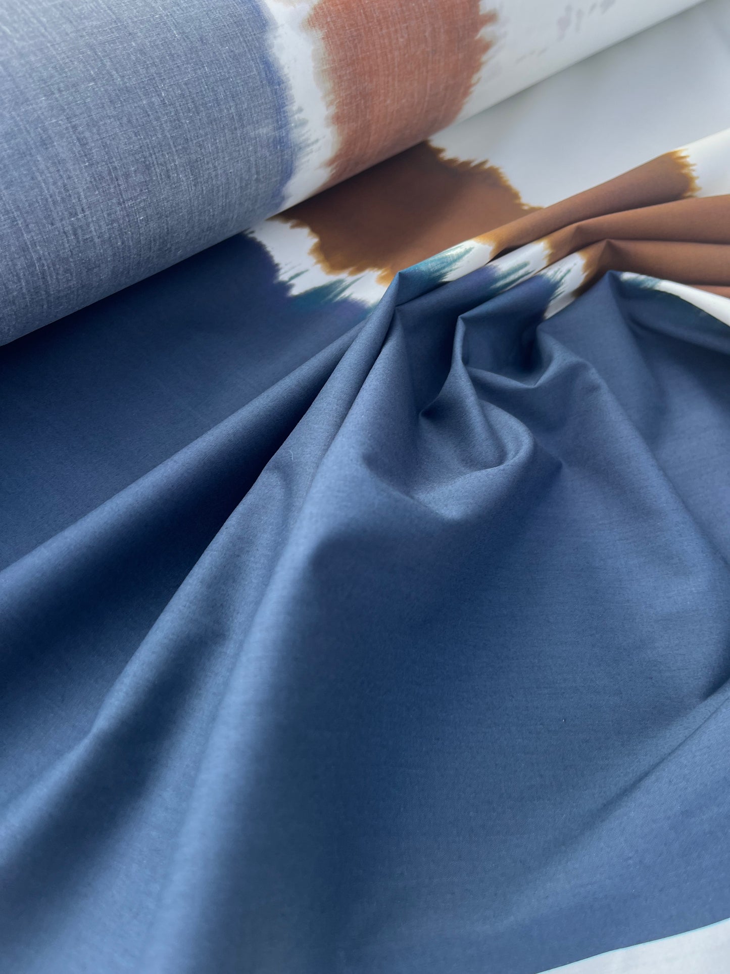 ROSARIO 040 poplin with double border tie-dye print