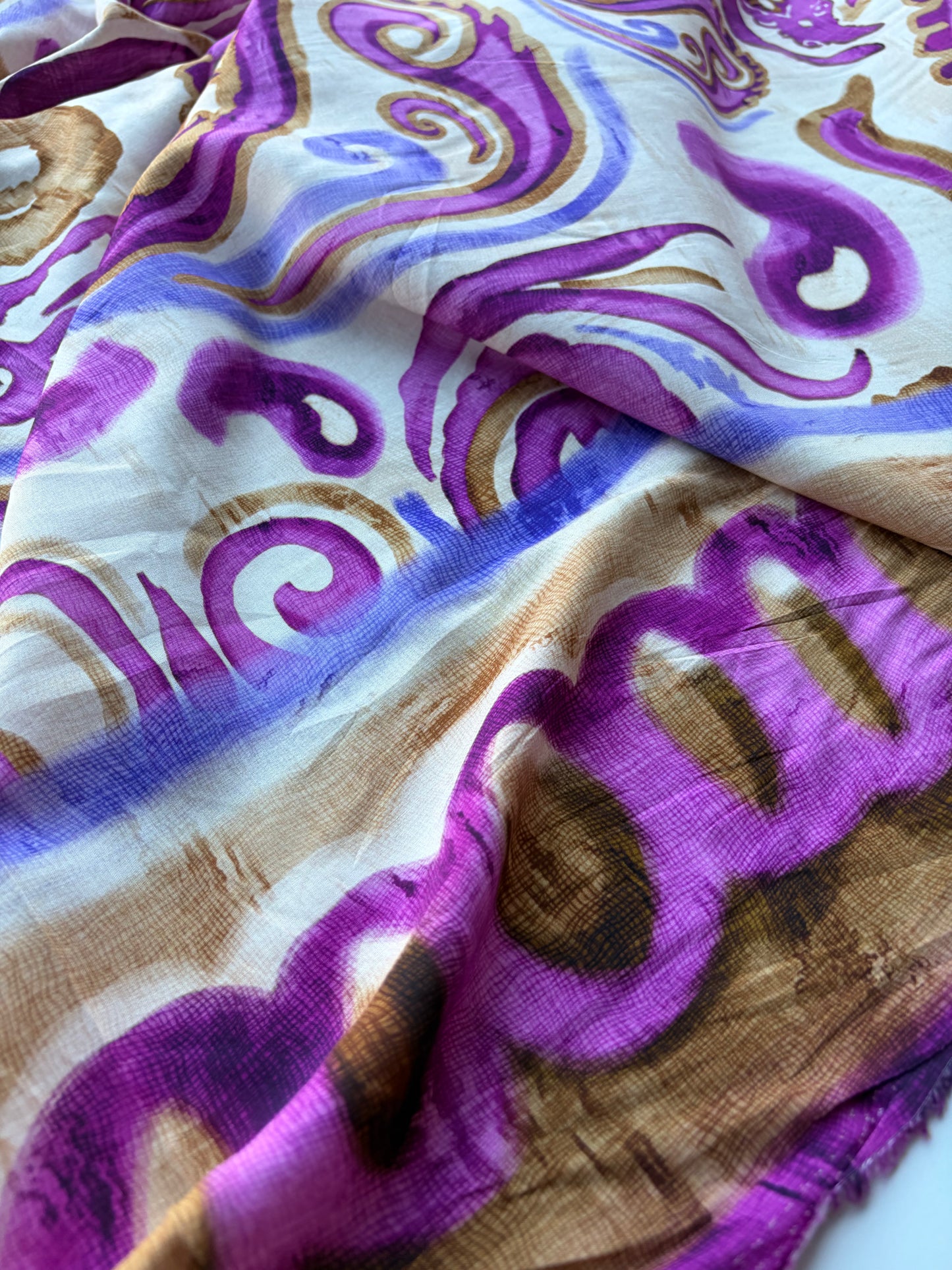 MOLKO 022 double border viscose satin print